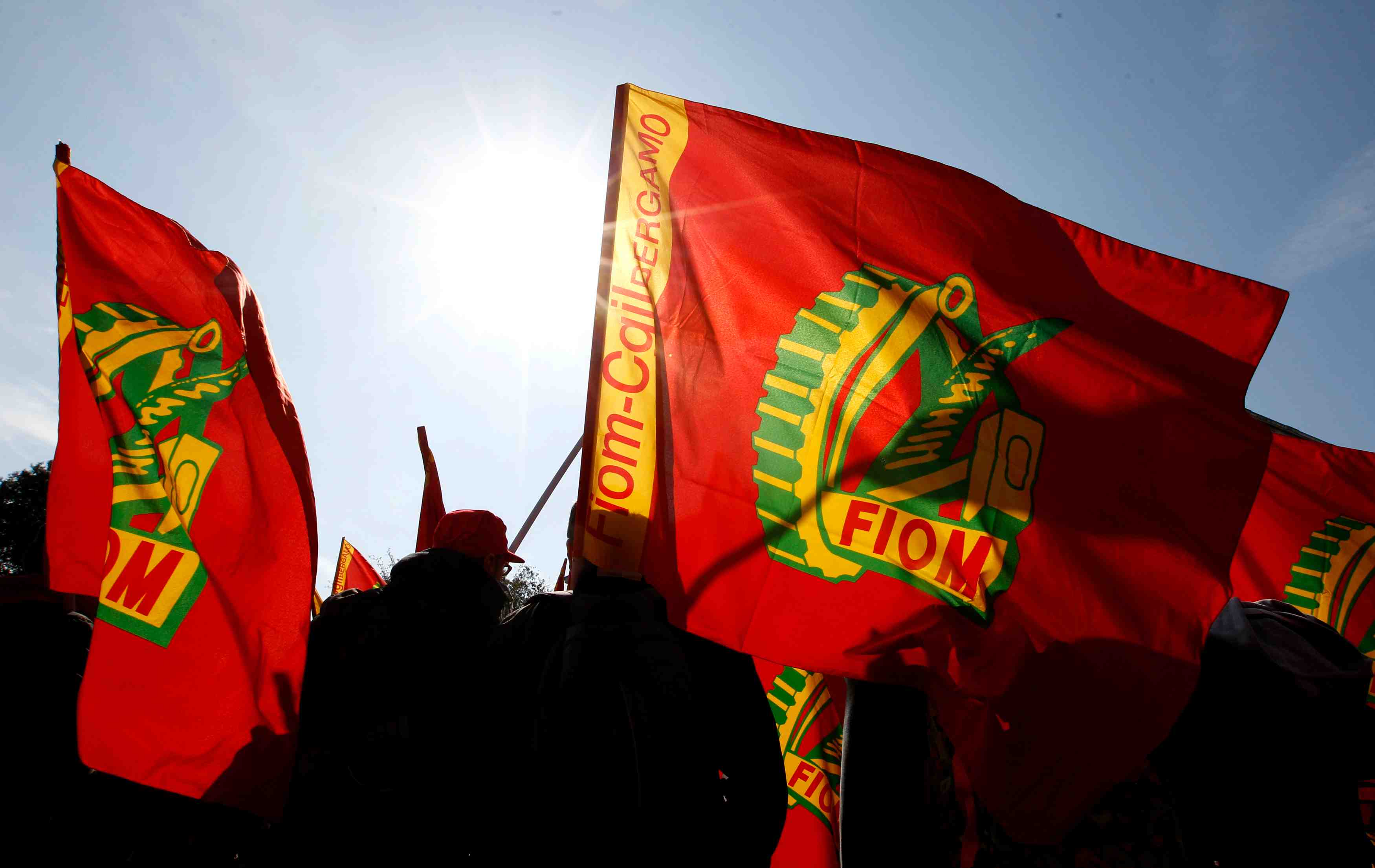 Coronavirus: les syndicats italiens de la metallurgie appellent a la greve