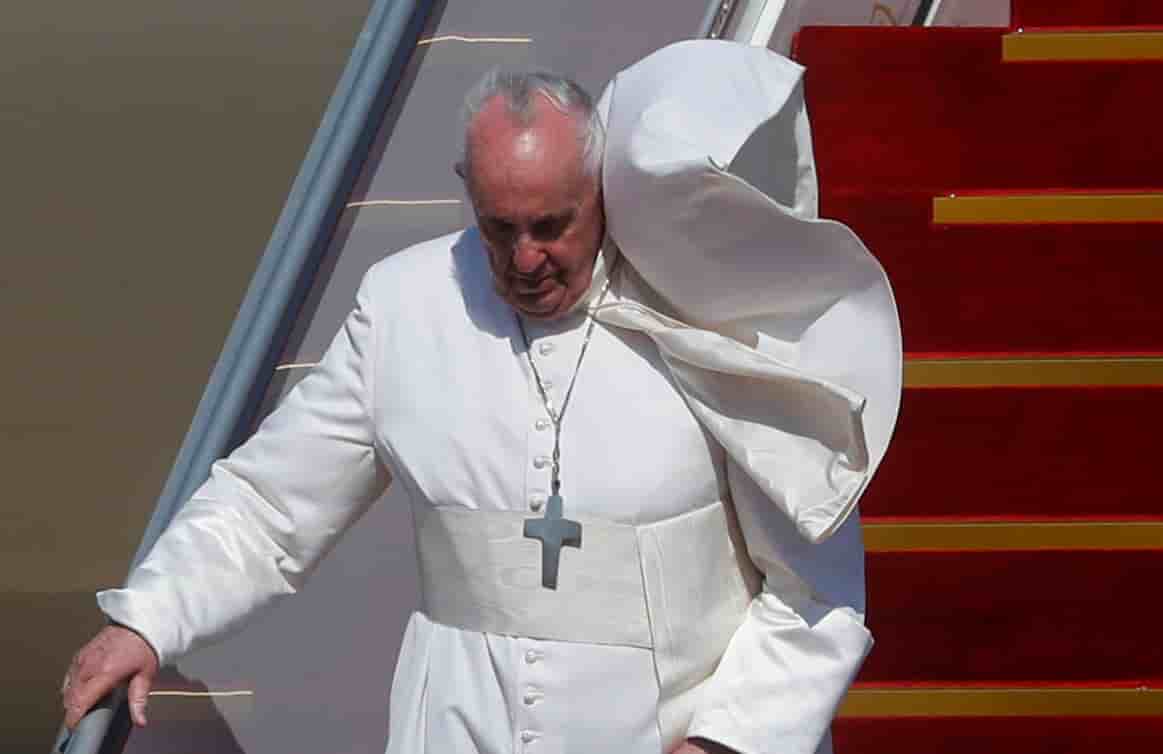 Le pape francois est arrive en irak dans le cadre d'une visite a haut risque
