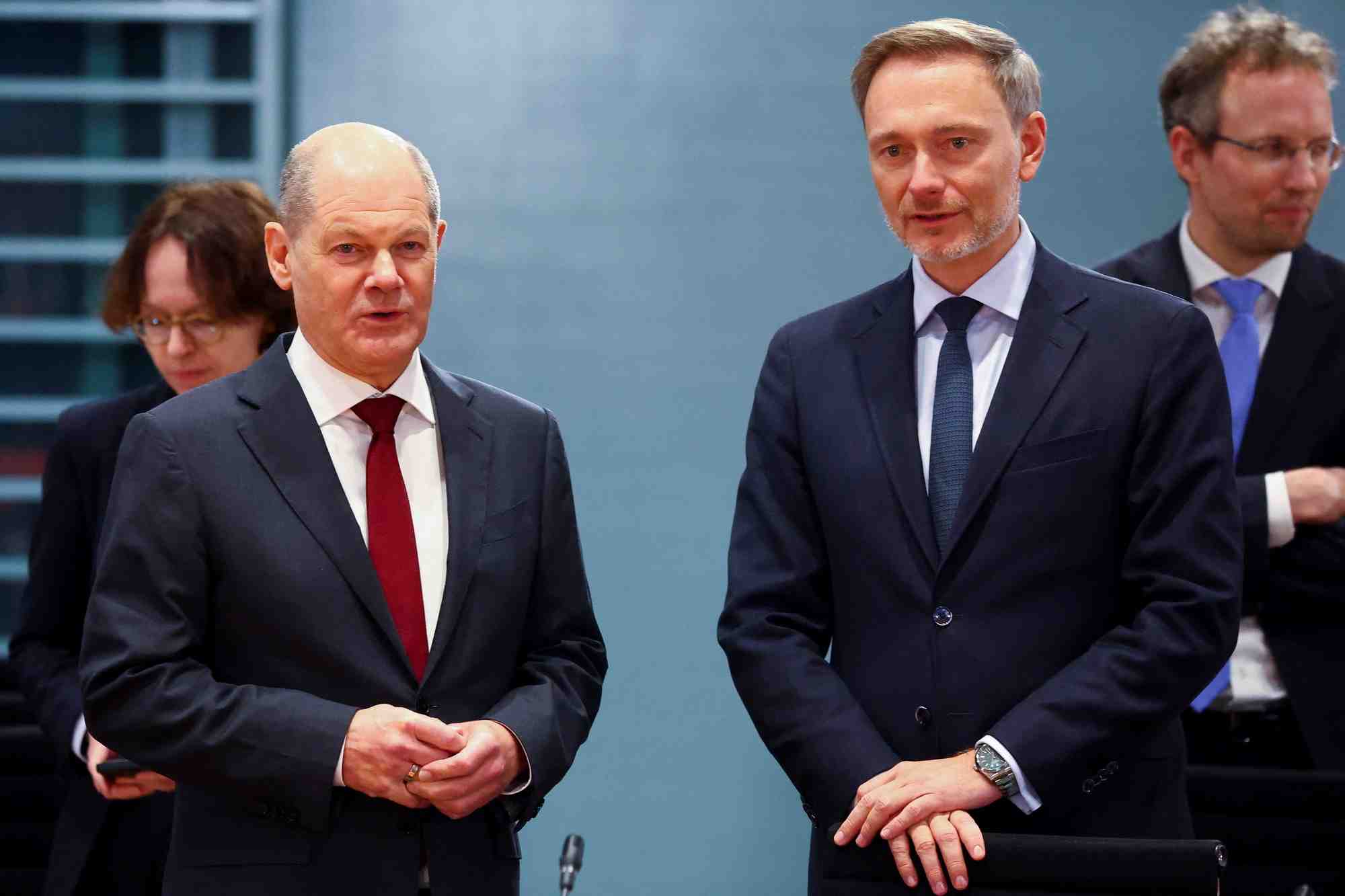 Le chancelier allemand olaf scholz et le ministre des finances christian lindner a la chancellerie a berlin