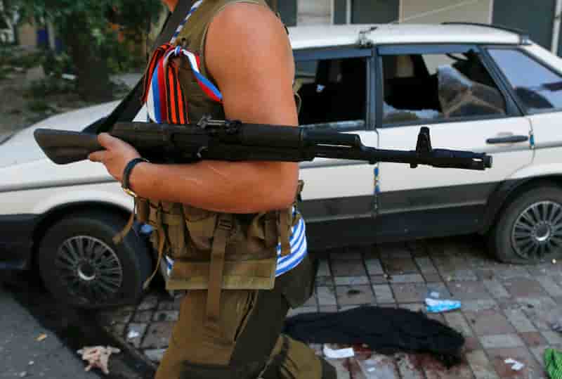En Ukraine, les rebelles progressent, la Russie accusée