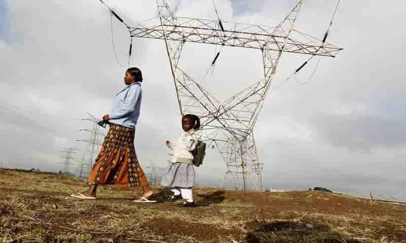 Le plan "Power Africa" d'Obama tarde à électrifier le continent