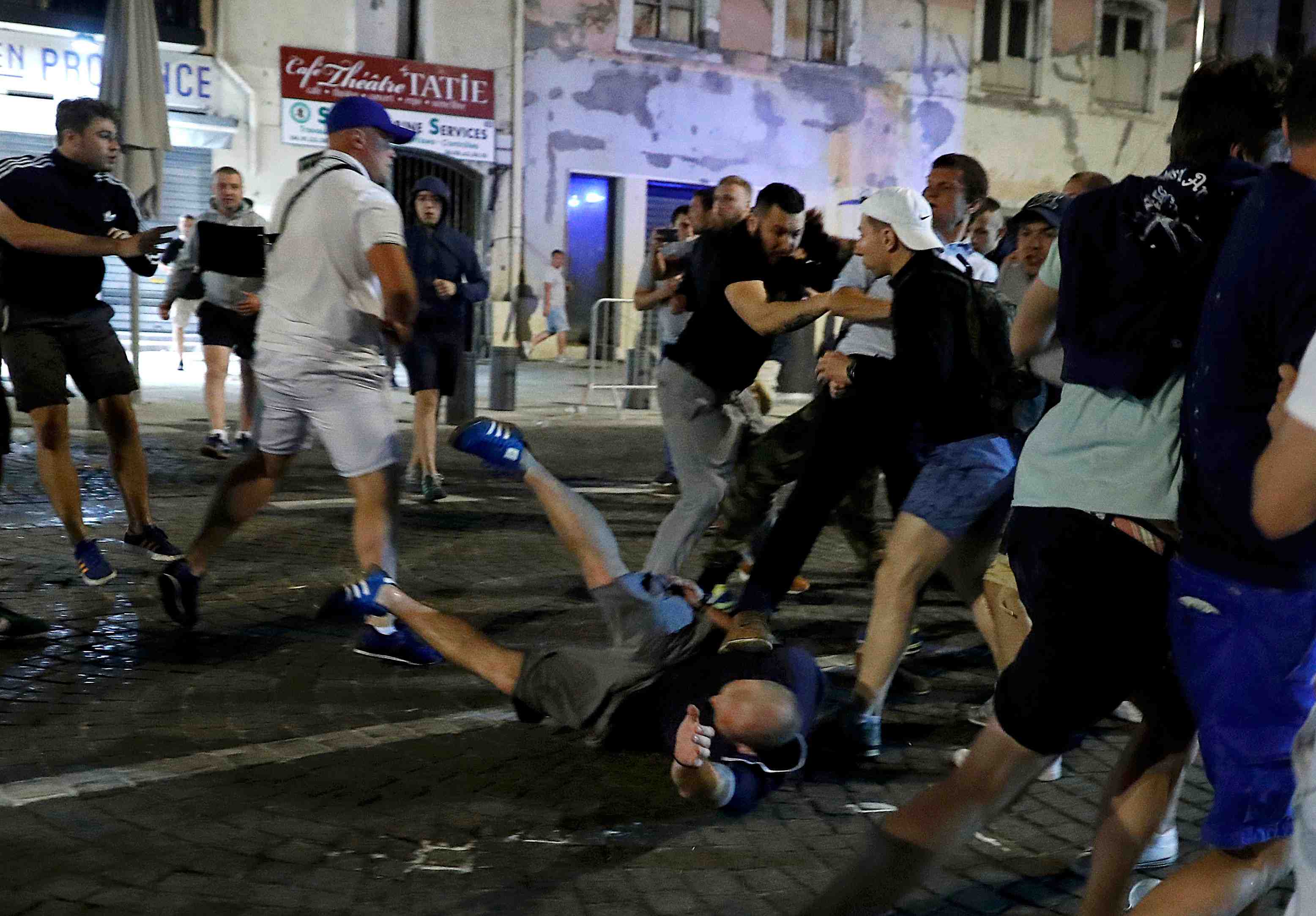 Affrontements a marseille en marge de l'euro