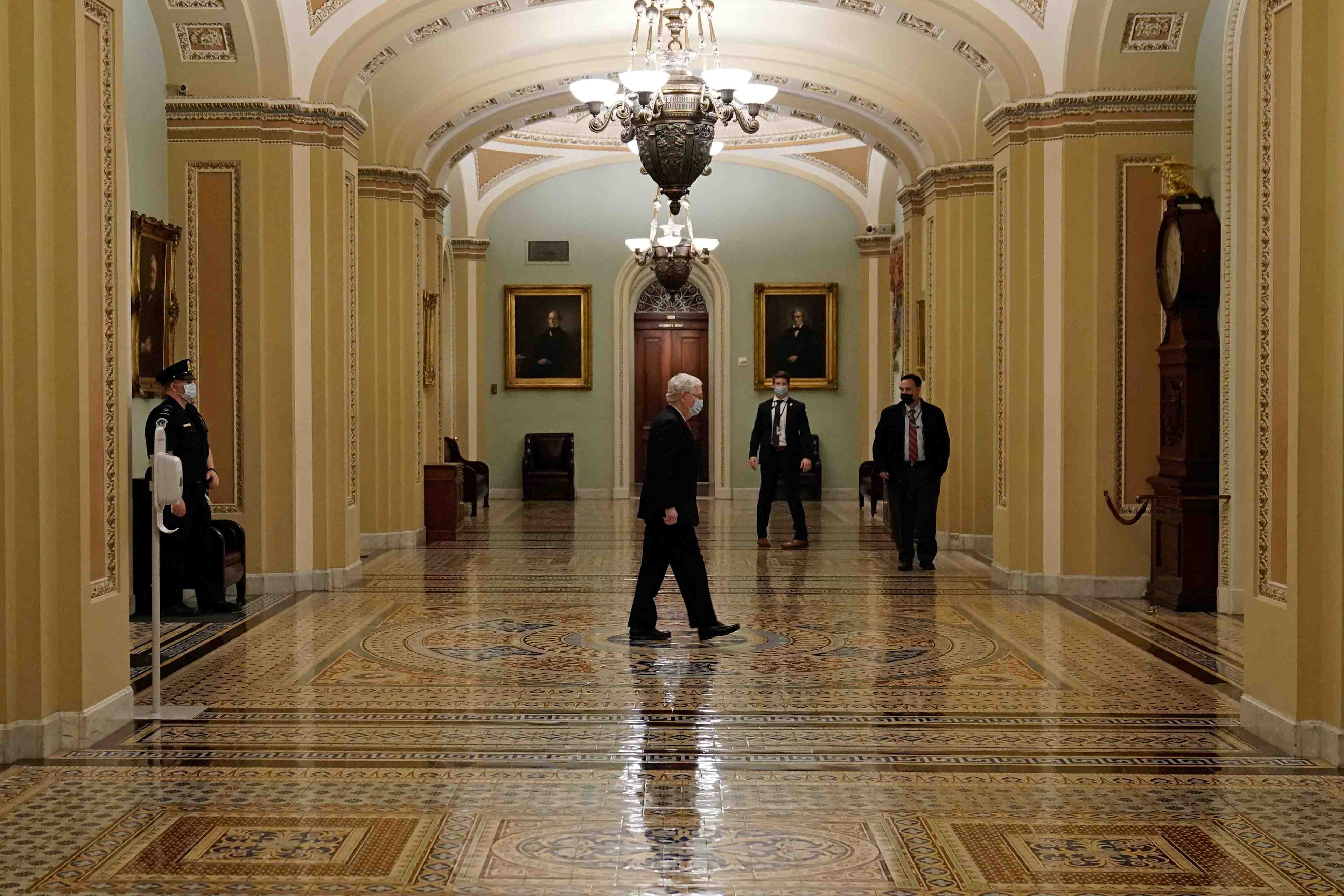 Le senat americain adopte le plan de relance de $892 mds