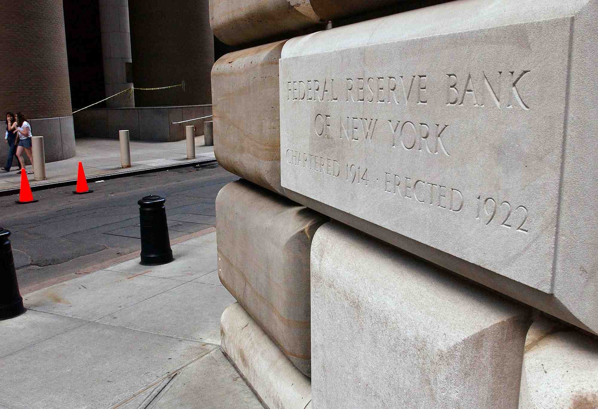 La federal reserve bank a new york