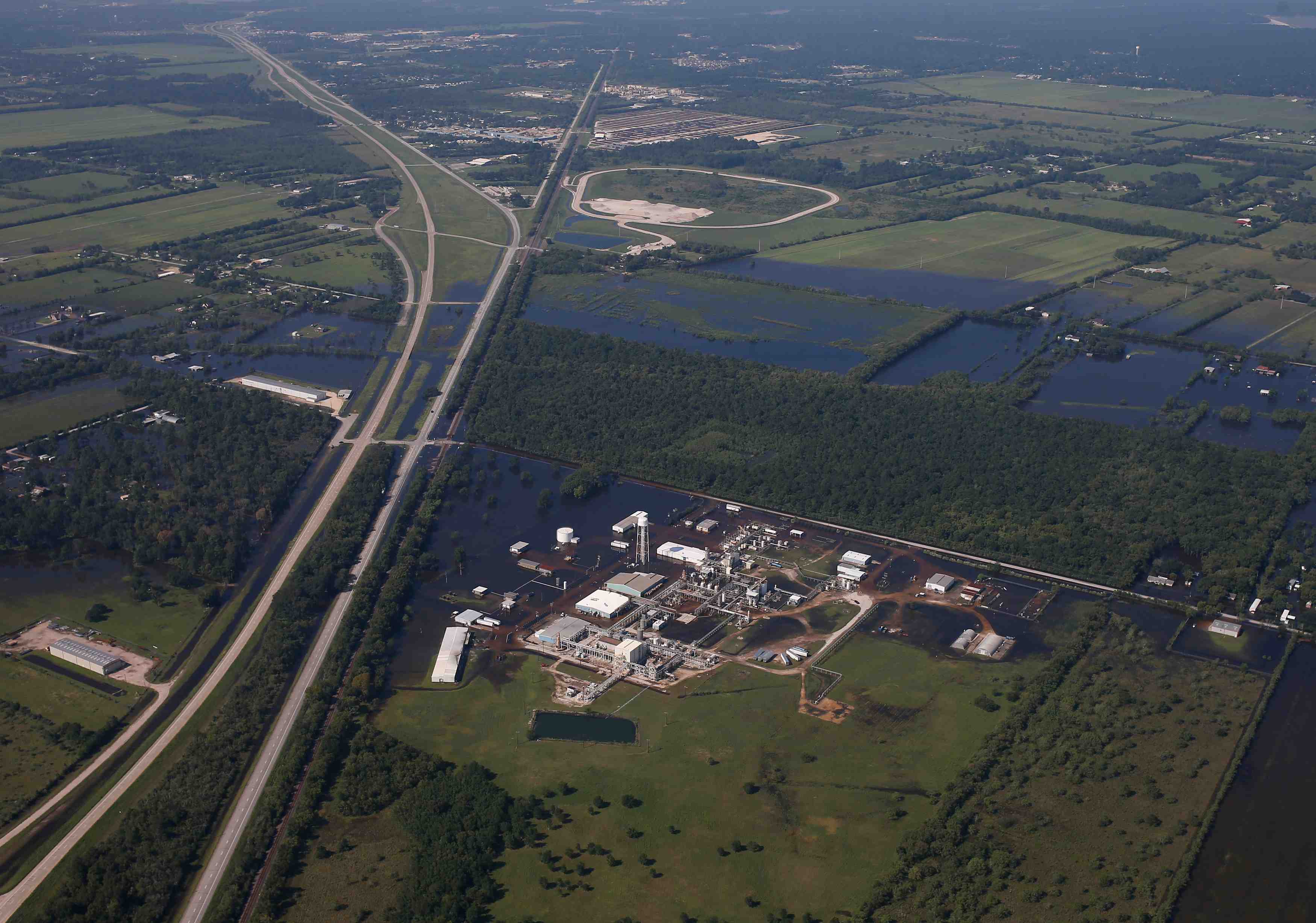 De nouveaux incendies probables a l'usine d'arkema au texas