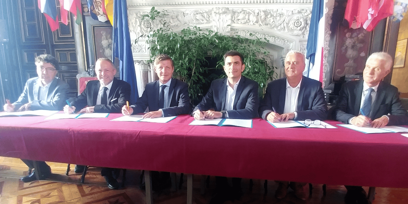 Michel Gourinchas (Cognac), Jérôme Sourisseau (Grand Cognac), Nicolas Florian (Bordeaux), Xavier Bonnefont (Angoulême), Jean-François Dauré (Grand Angoulême) et Patrick Bobet (Bordeaux Métropole).