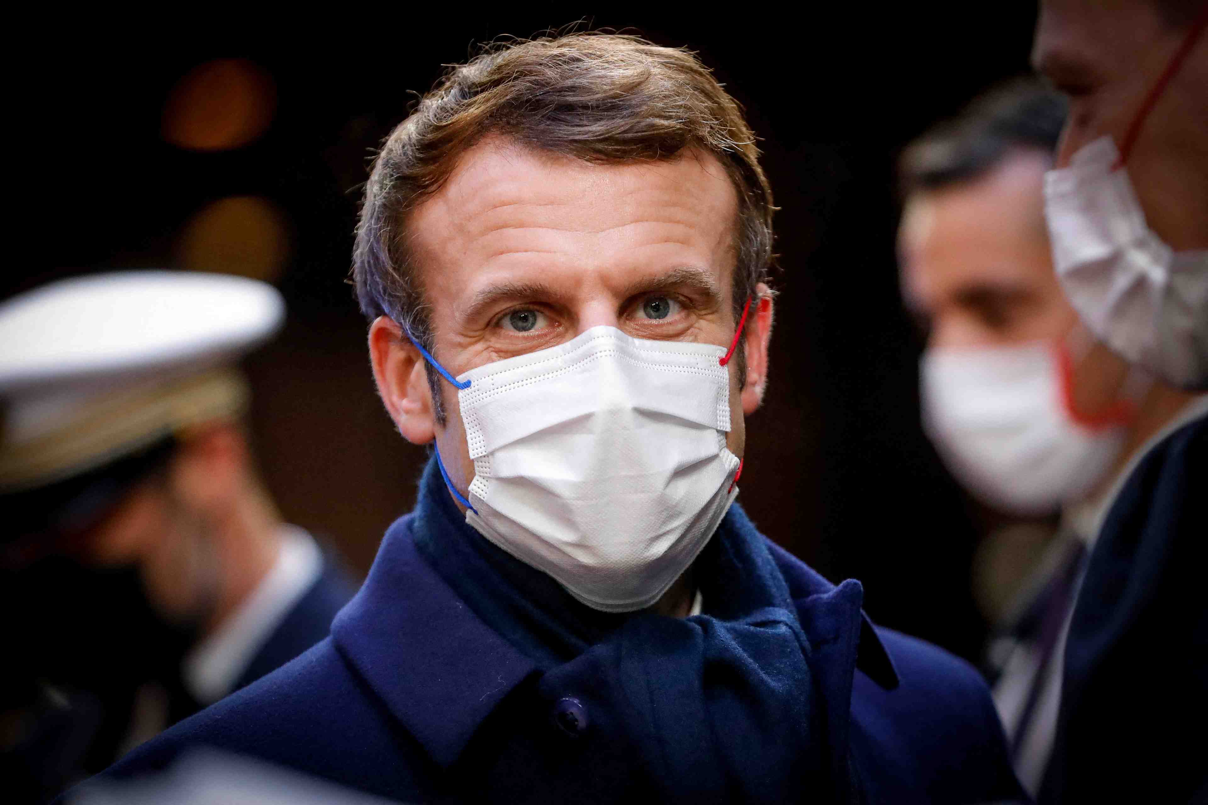 Macron annule sa visite au mali, castex son deplacement en jordanie
