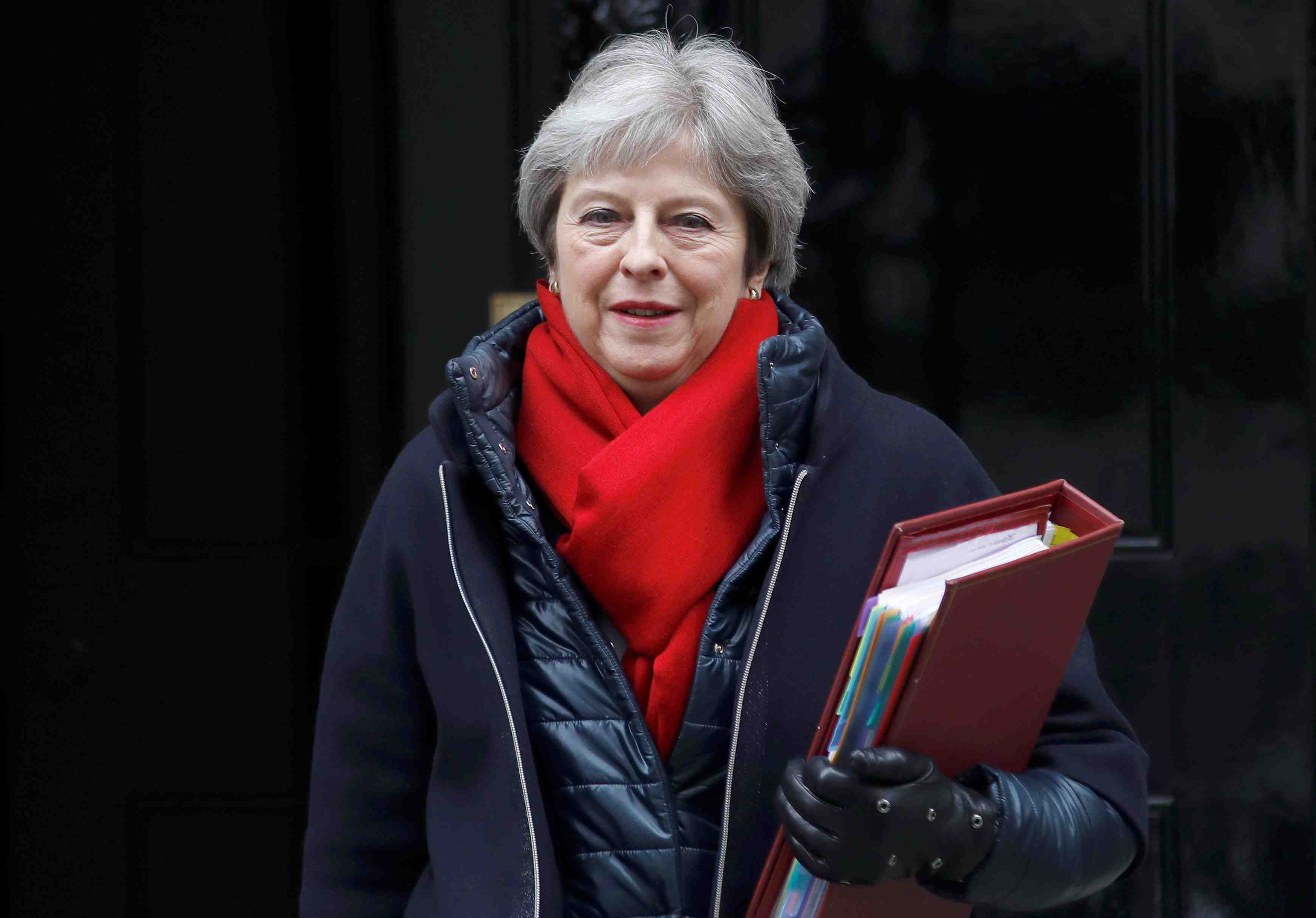 May veut que les citoyens europeens restent apres le brexit