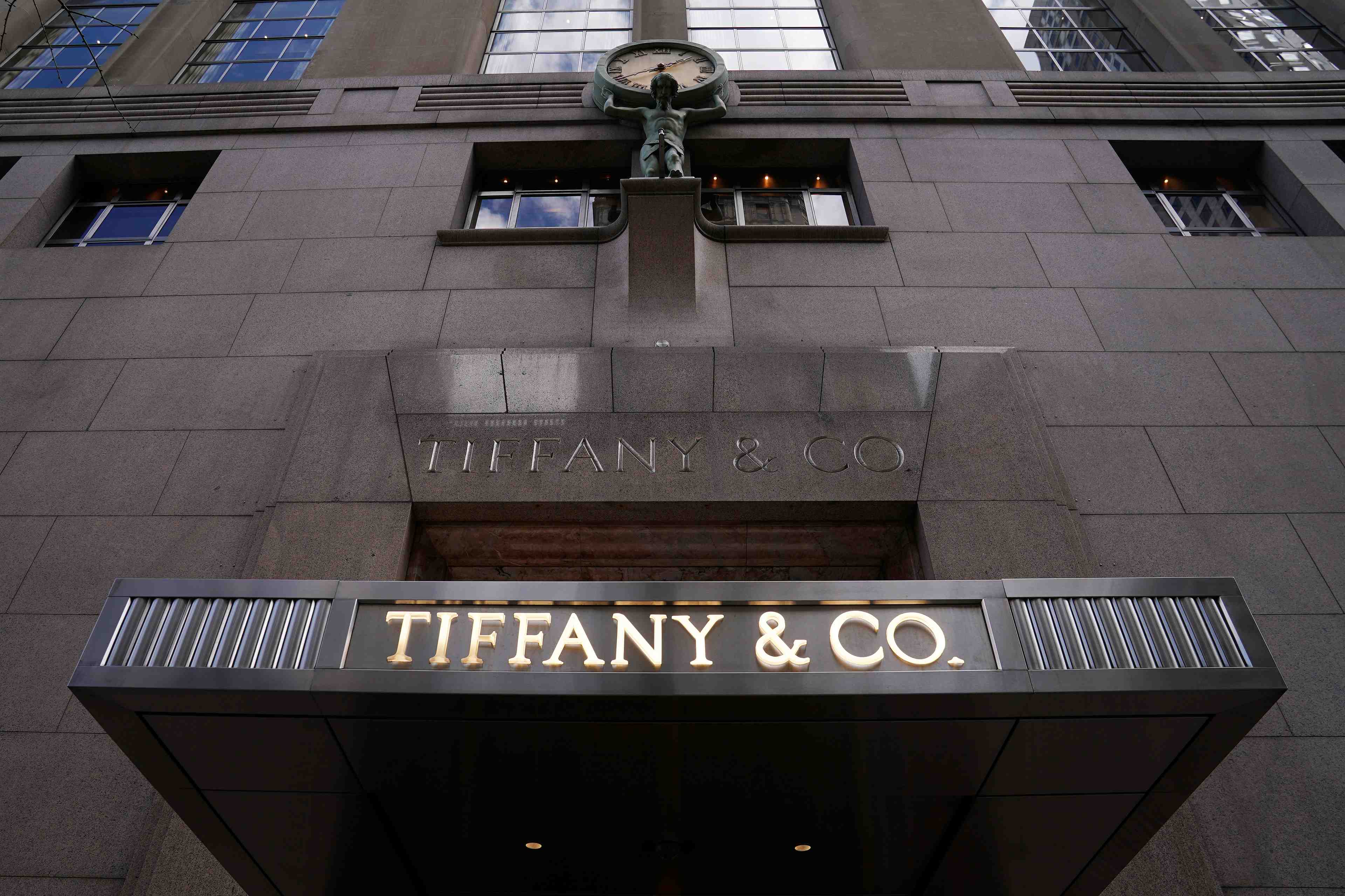 Tiffany a recu de nouvelles autorisations reglementaires en vue de son acquisition par lvmh