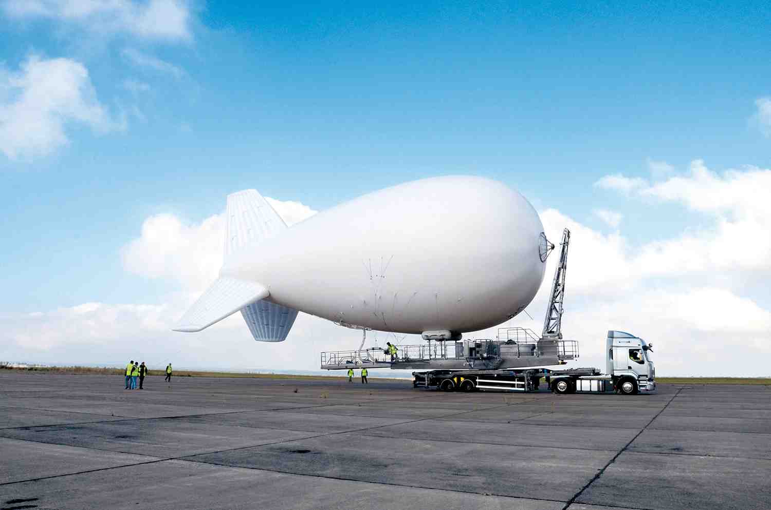 Cnim, aérostat pour la Défense et le spatial,