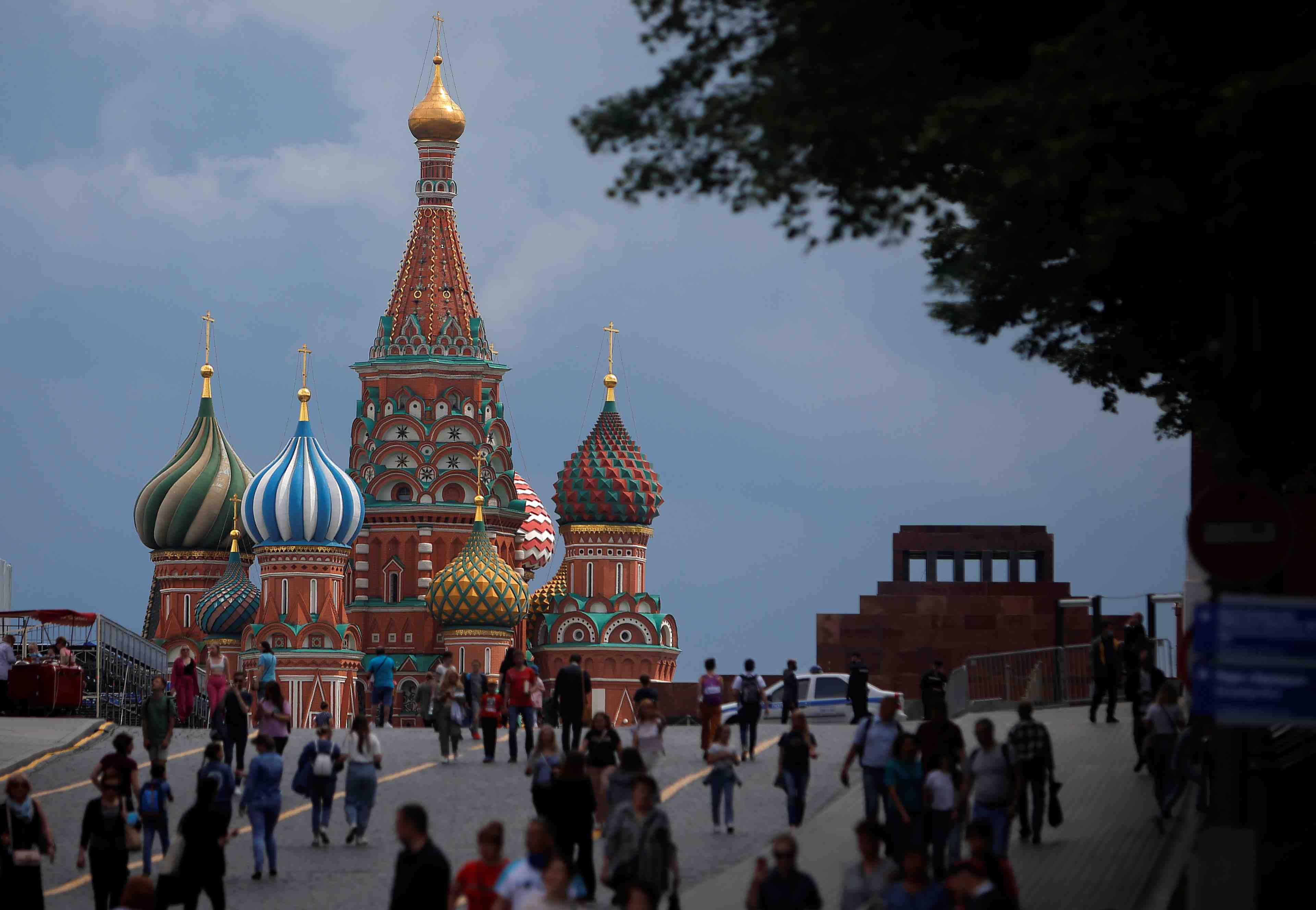La russie envoie blindes et materiel militaire au tadjikistan