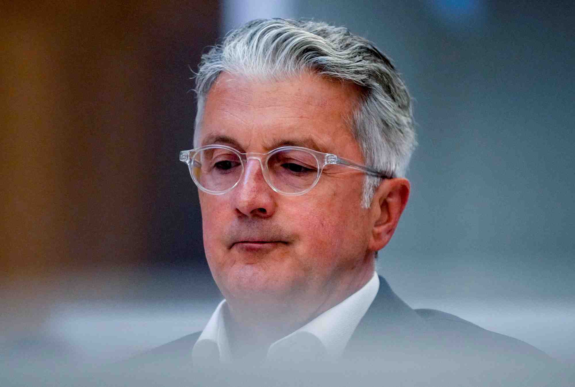 Rupert stadler, ancien pdg du constructeur automobile audi, attend le verdict a munich
