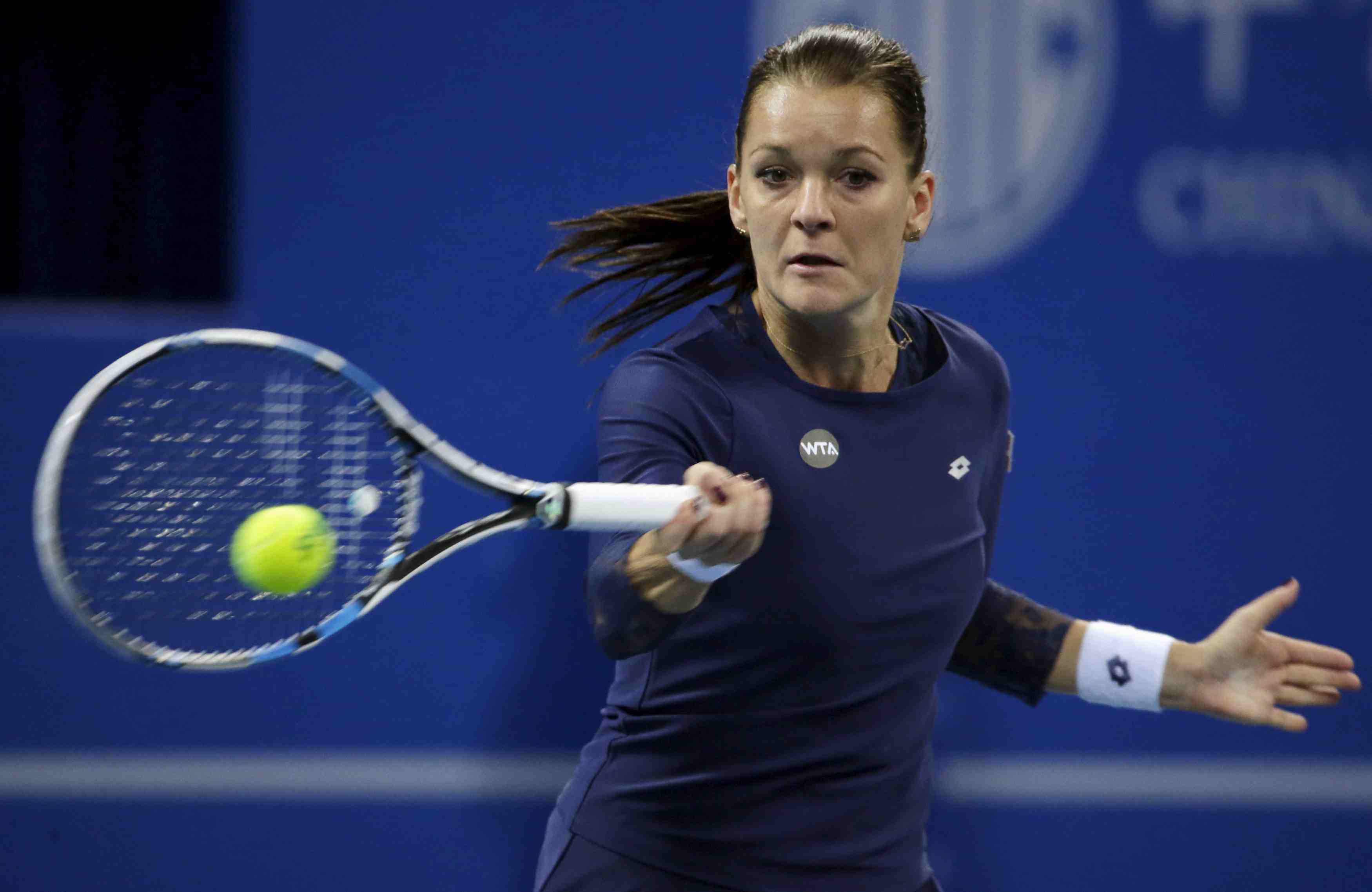 Kovinic et radwanska en finale
