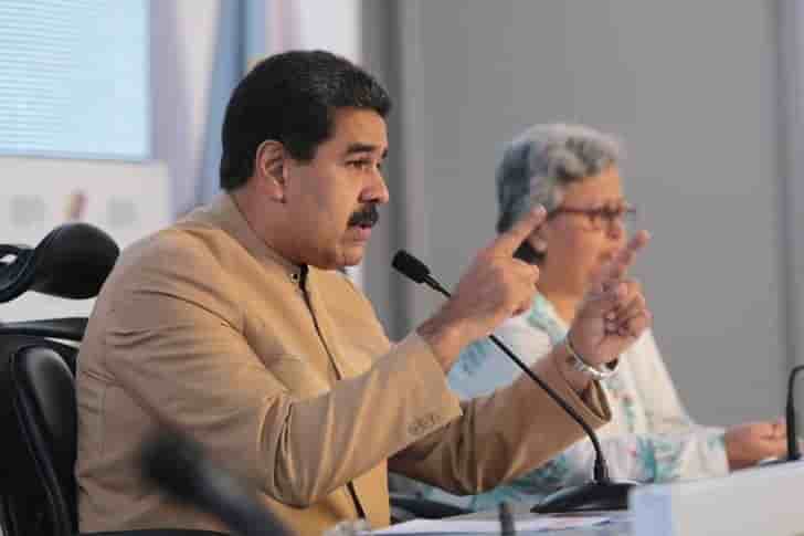 Nicolas maduro se moque des sanctions de washington