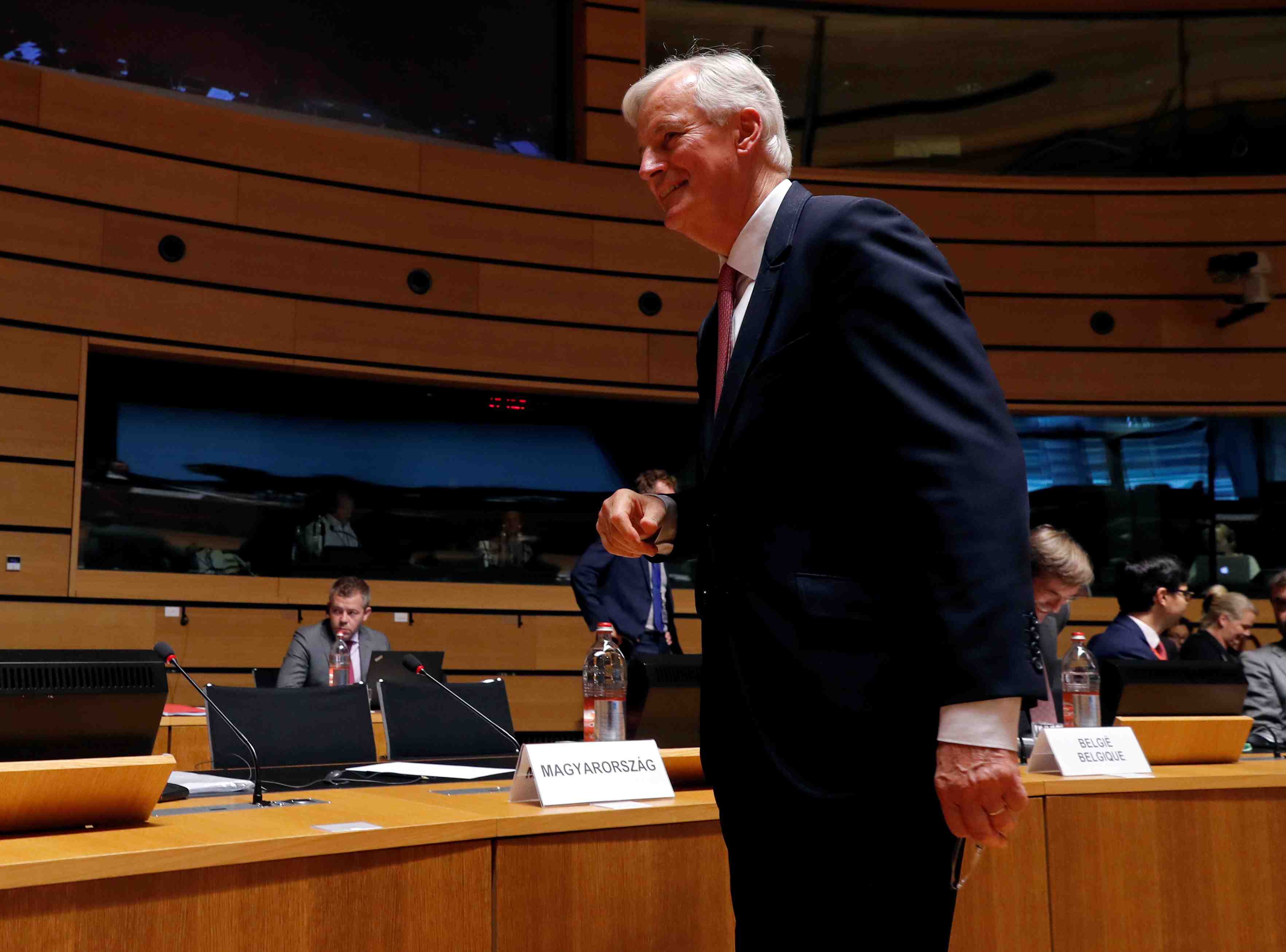 Selon barnier, decembre est l'"ultime limite" pour un accord sur le brexit