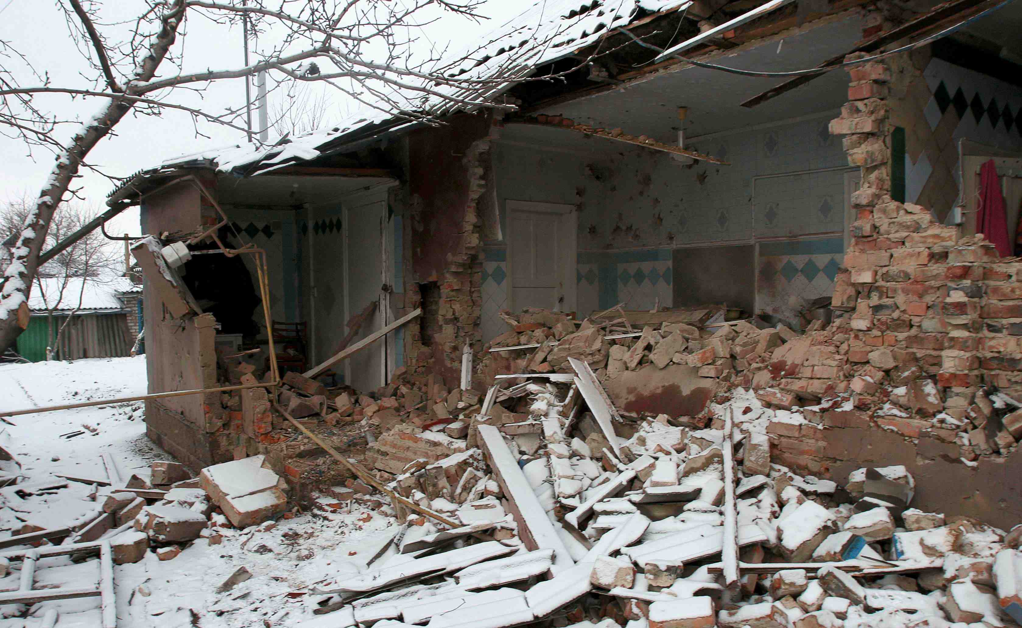 Les combats se poursuivent autour de l’aeroport de donetsk