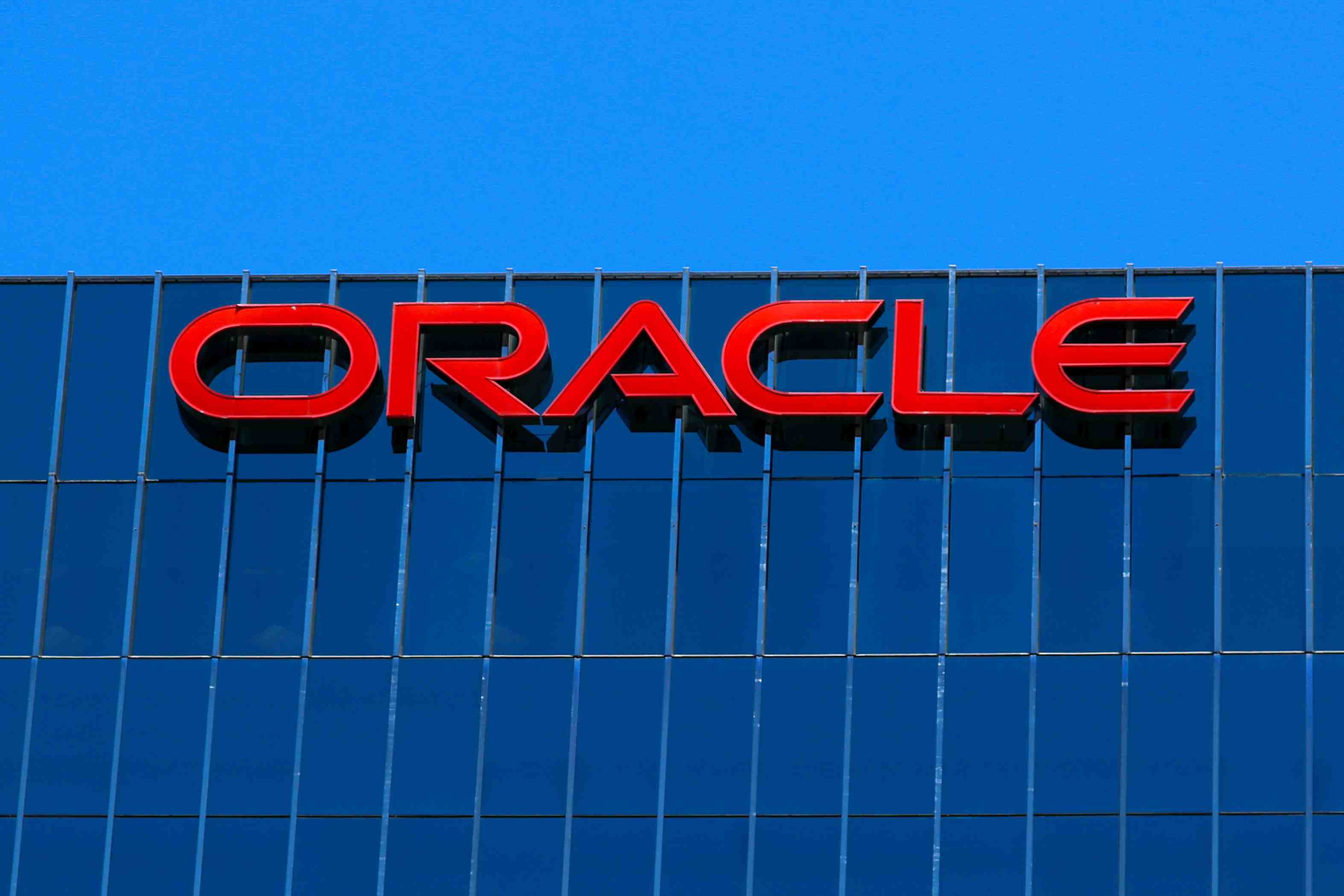 Trump voit oracle capable de racheter les operations us de tiktok