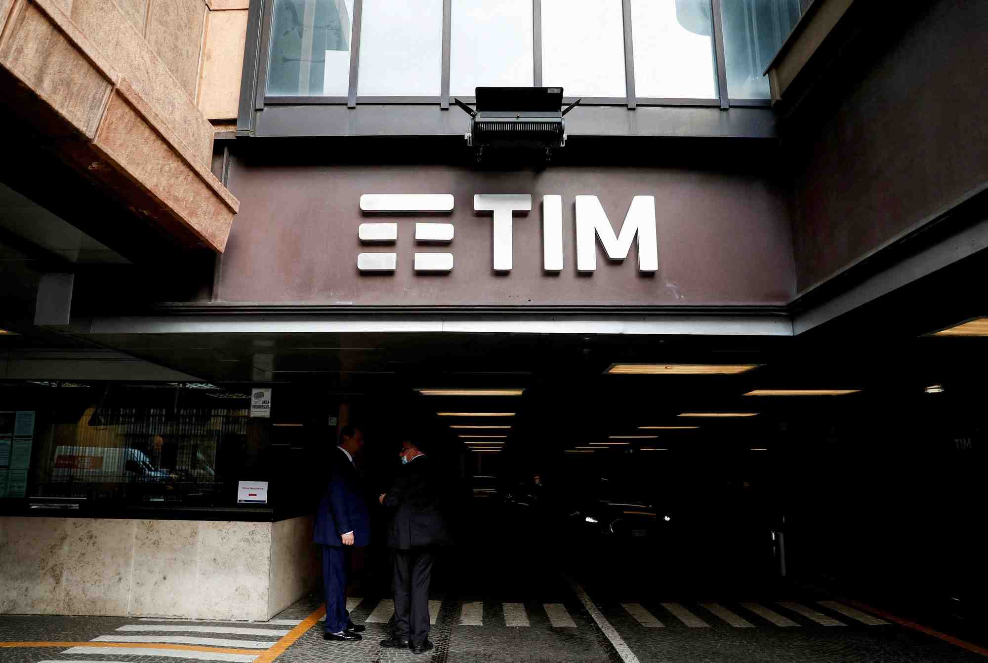 Le logo de tim a son siege de rome