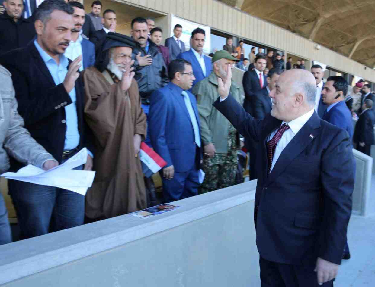 Defile militaire en irak pour celebrer la victoire sur daech