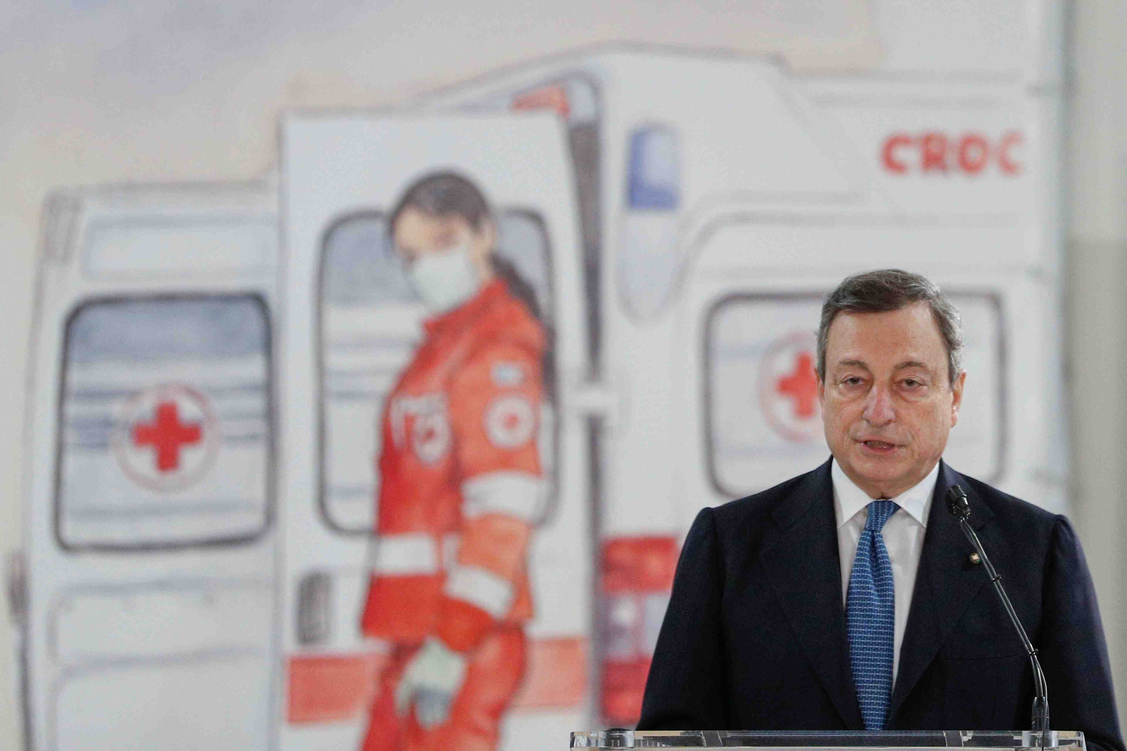 Italie: draghi pret a creuser le deficit pour soutenir l'economie