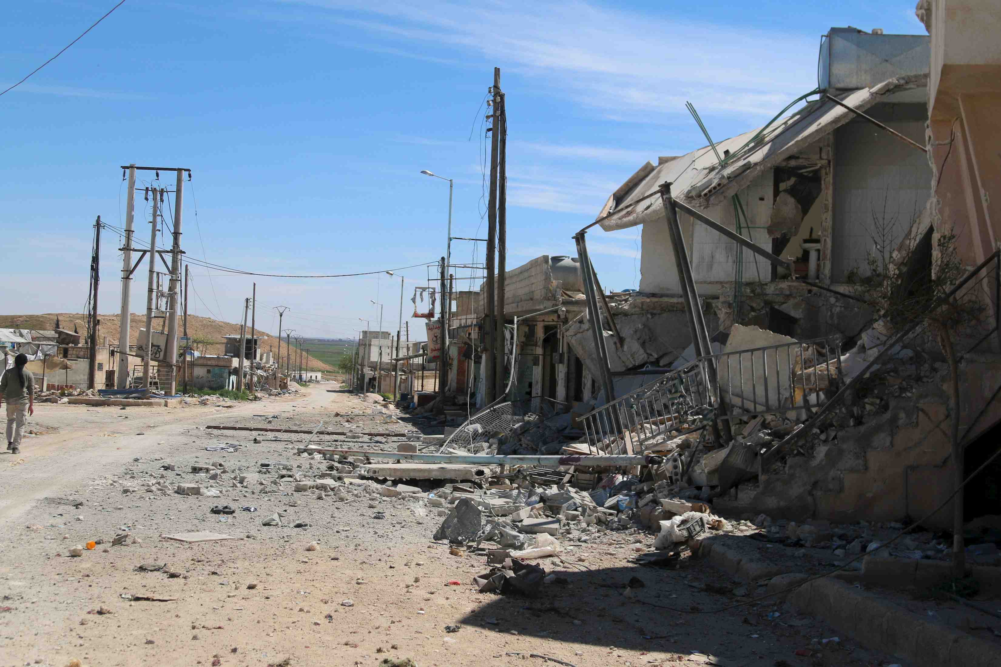 Des rebelles allies a al nosra prennent une position au sud d'alep