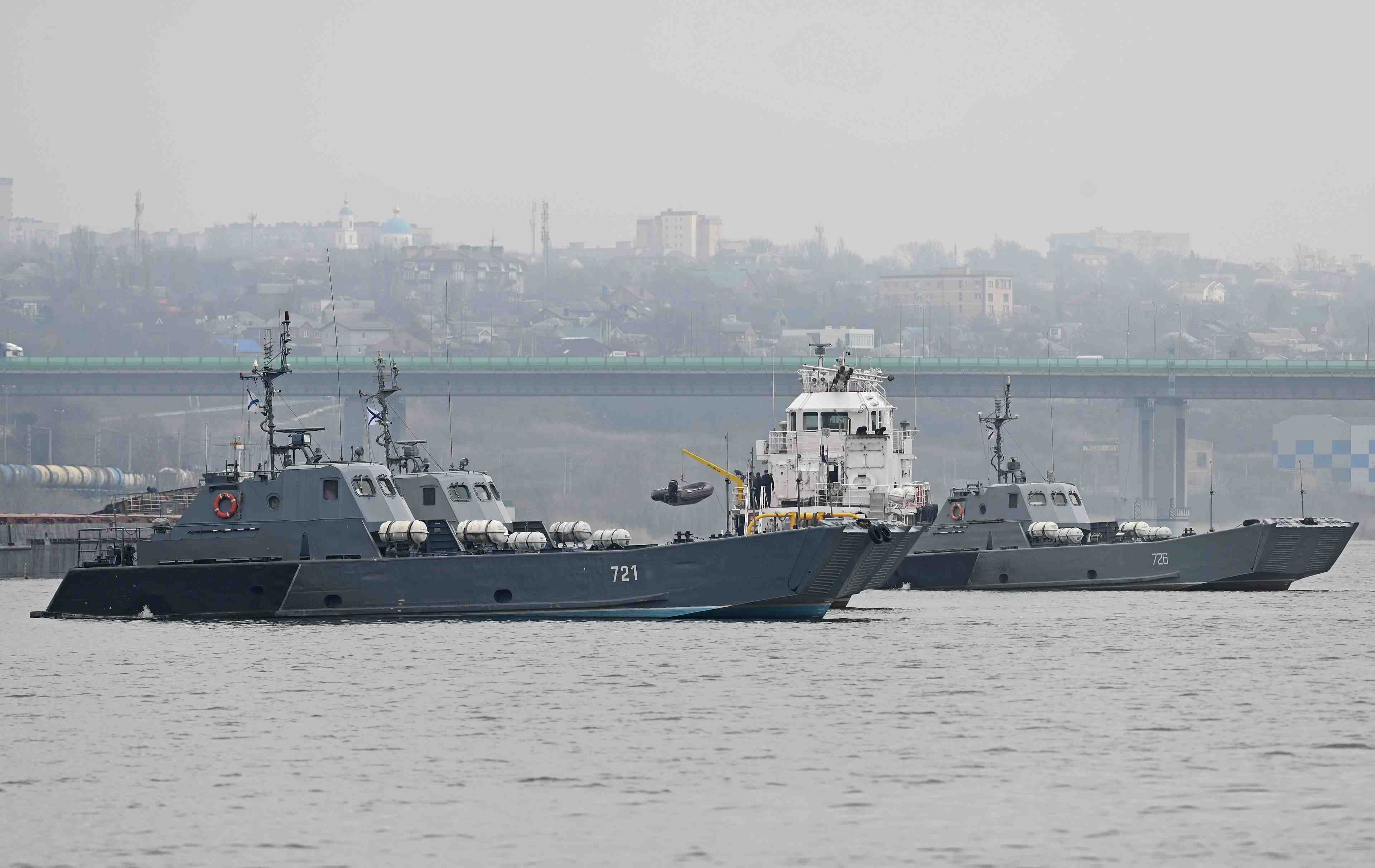 Russie et ukraine organisent des exercices militaires, l'otan sur le qui-vive