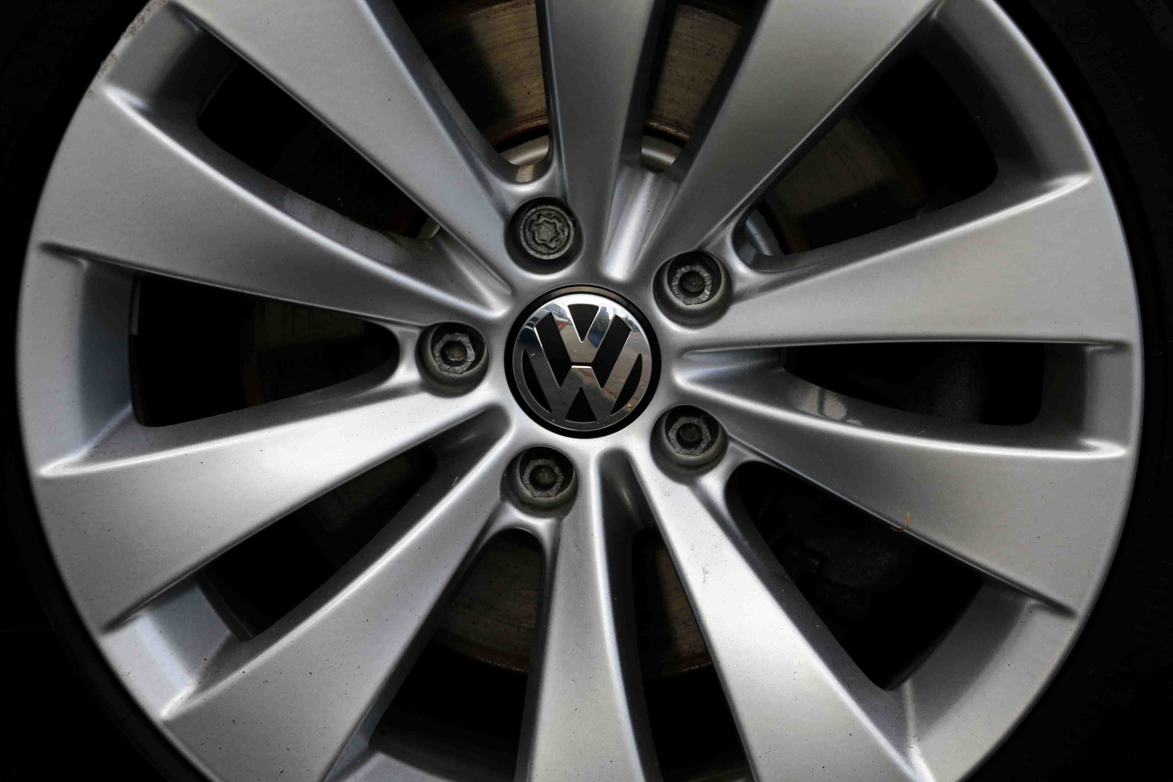 Volkswagen reorganise son reseau pour doper les ventes en ligne