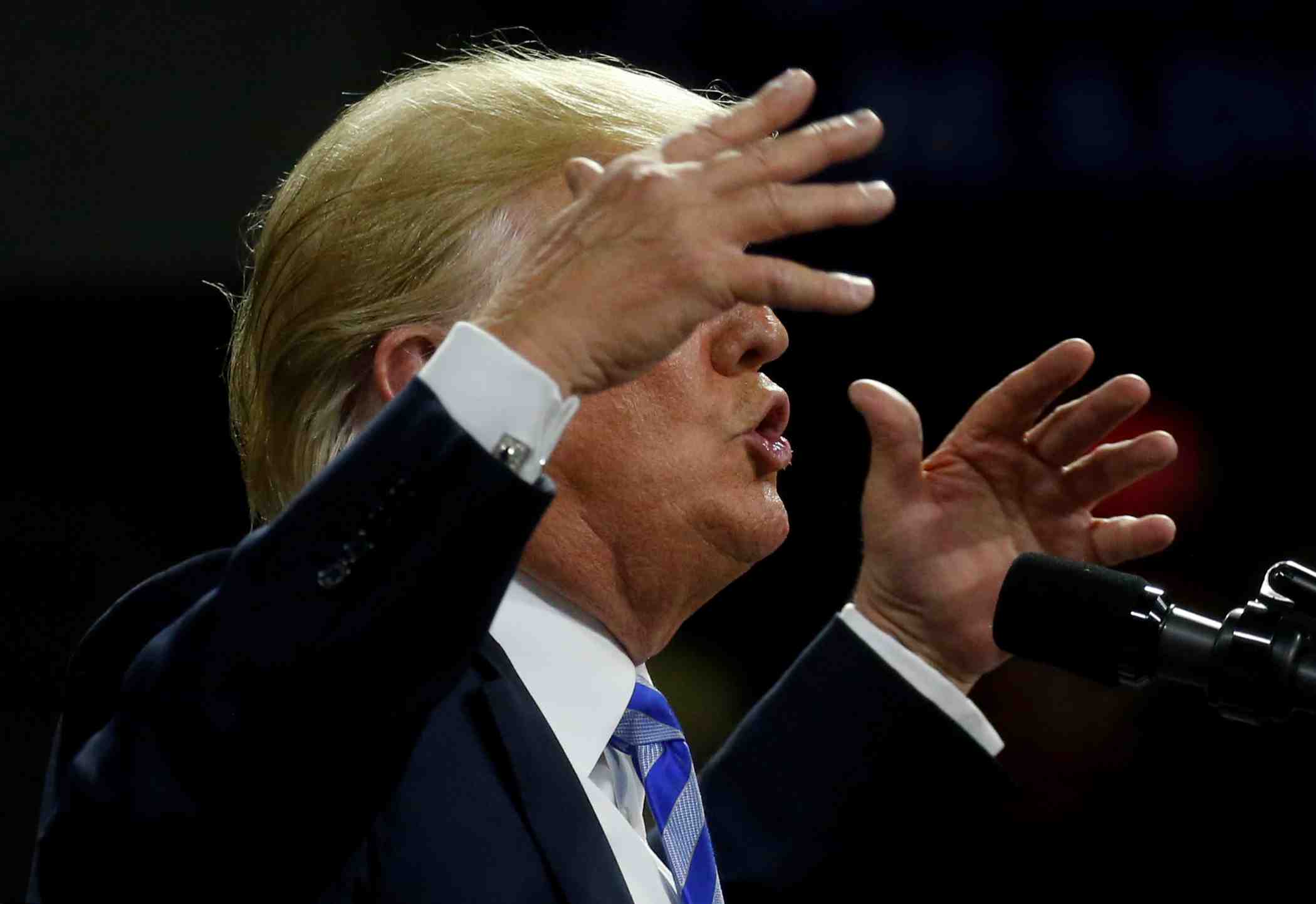 Trump dans la tourmente judiciaire avant les "midterms"
