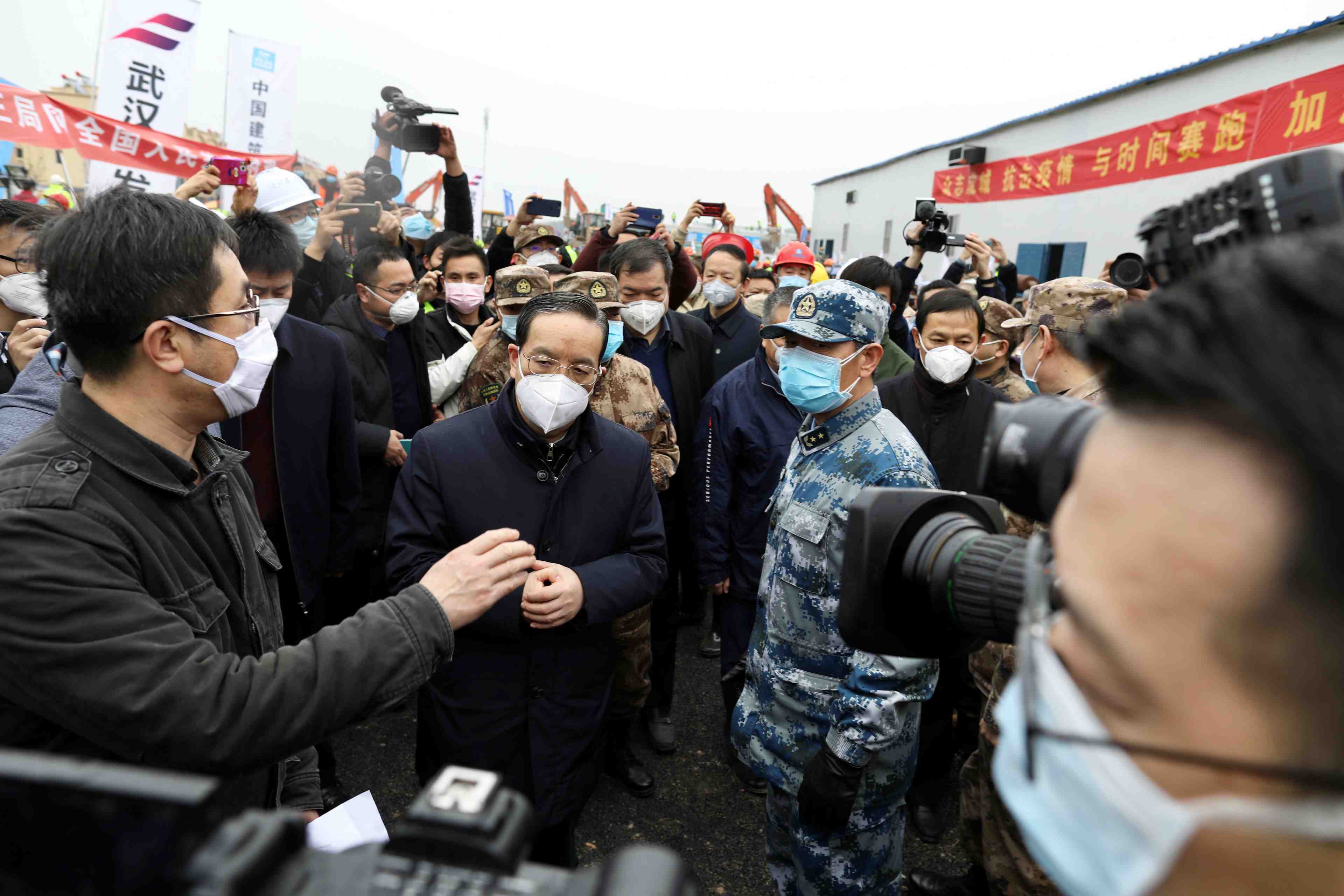 Le parti communiste chinois remplace son dirigeant a wuhan