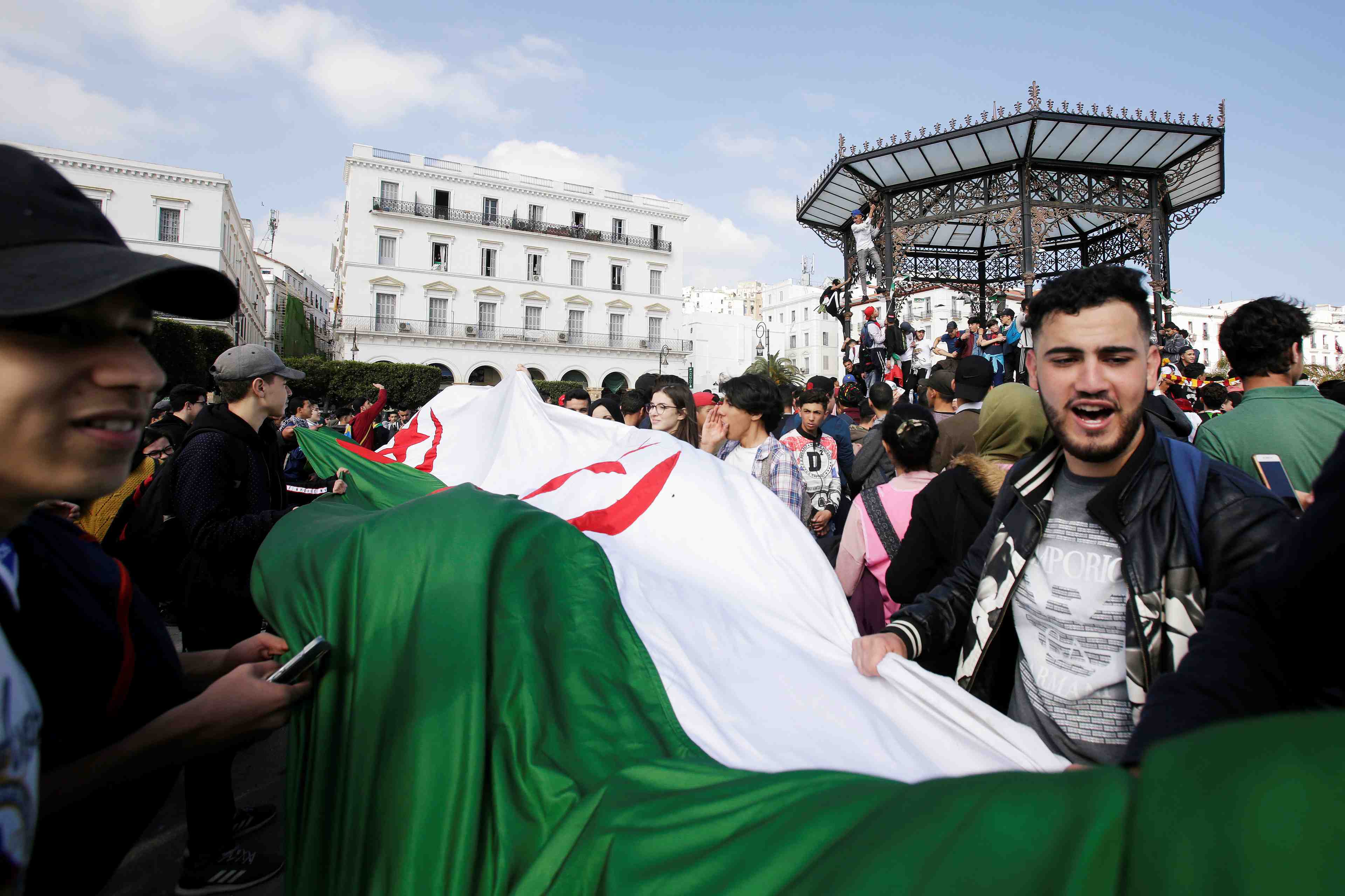 Algerie: bouteflika renonce a un cinquieme mandat presidentiel