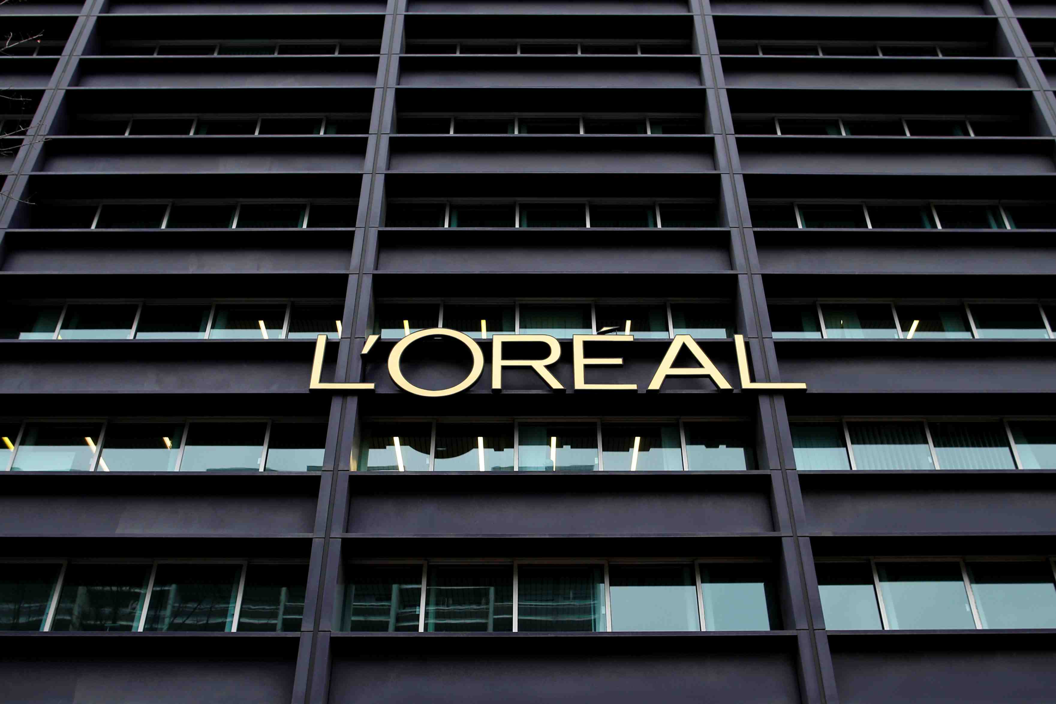 Chine: l'oreal dit avoir conclu un accord avec deux vedettes des reseaux sociaux