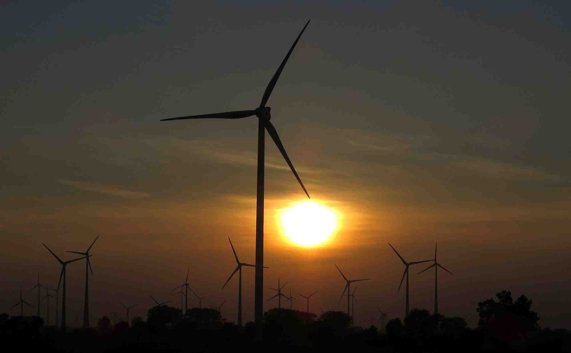 L'ue envisage de plafonner les prix de l'energie pour certains producteurs