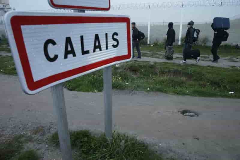 Majorite et gouvernement veulent deminer le debat sur l'immigration