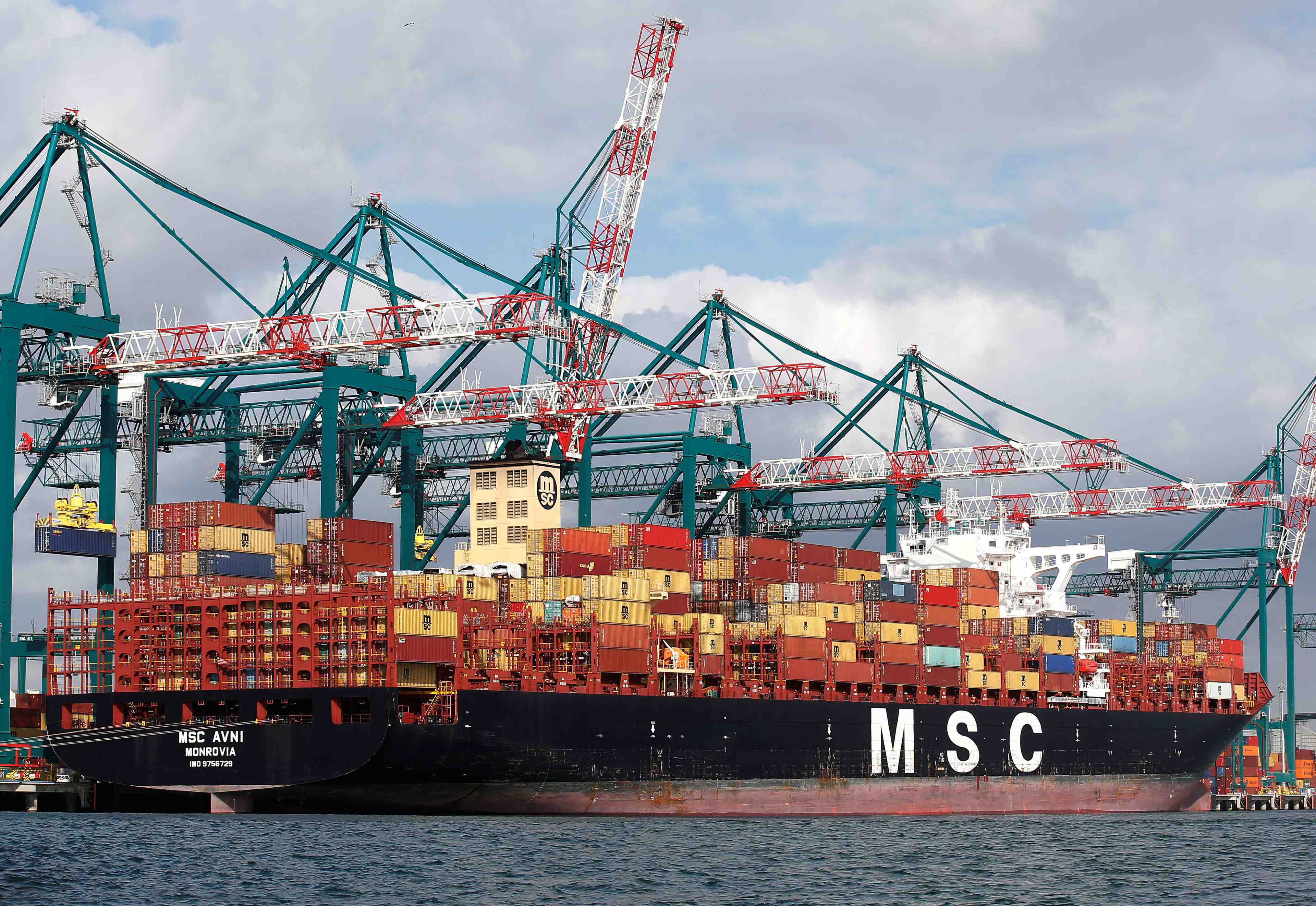 Les greves conduisent le transporteur maritime msc А eviter des ports francais