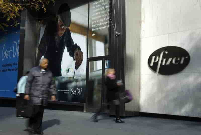 Pfizer serait de nouveau en discussions avec AstraZeneca