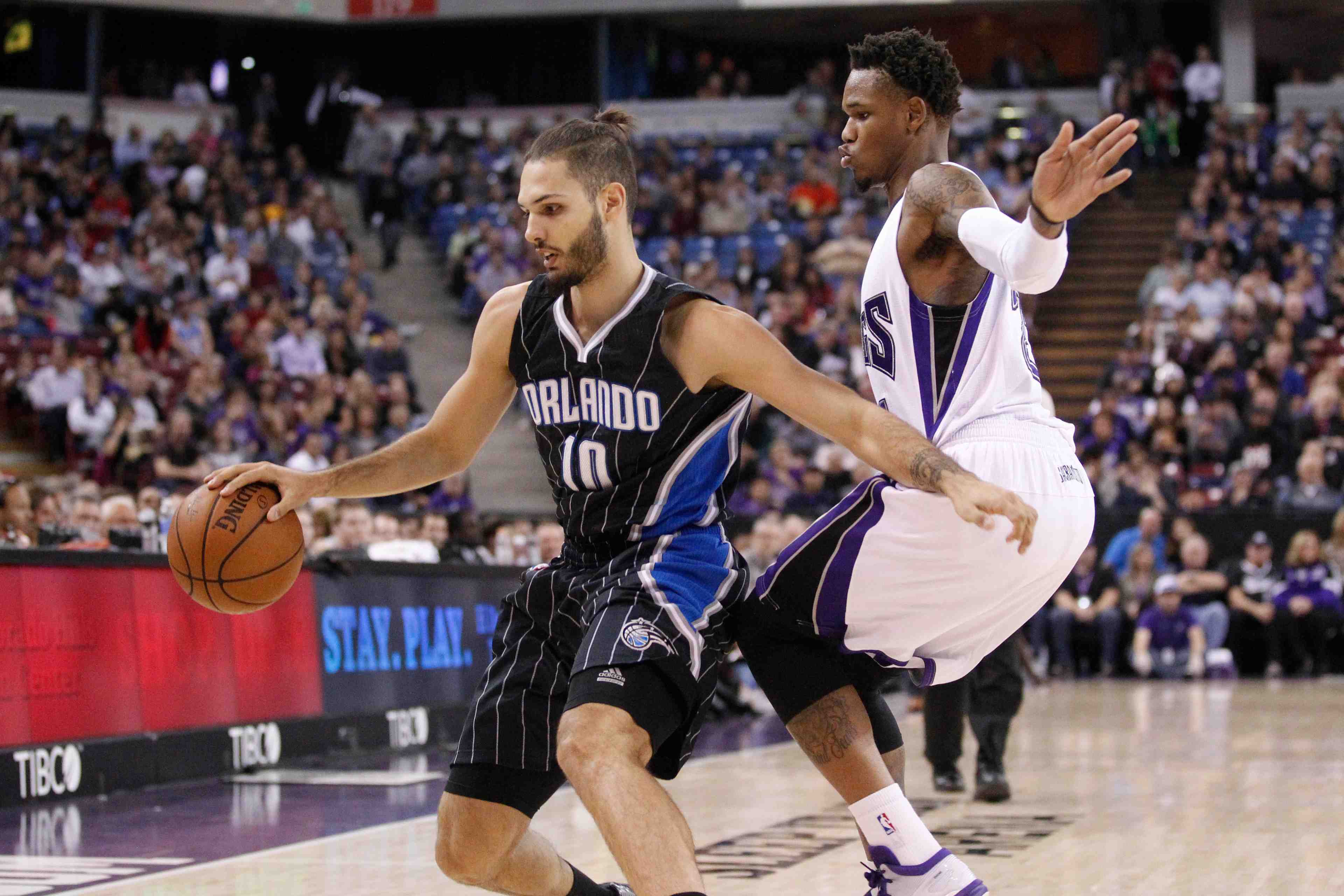 Orlando s'impose grace a un evan fournier magique