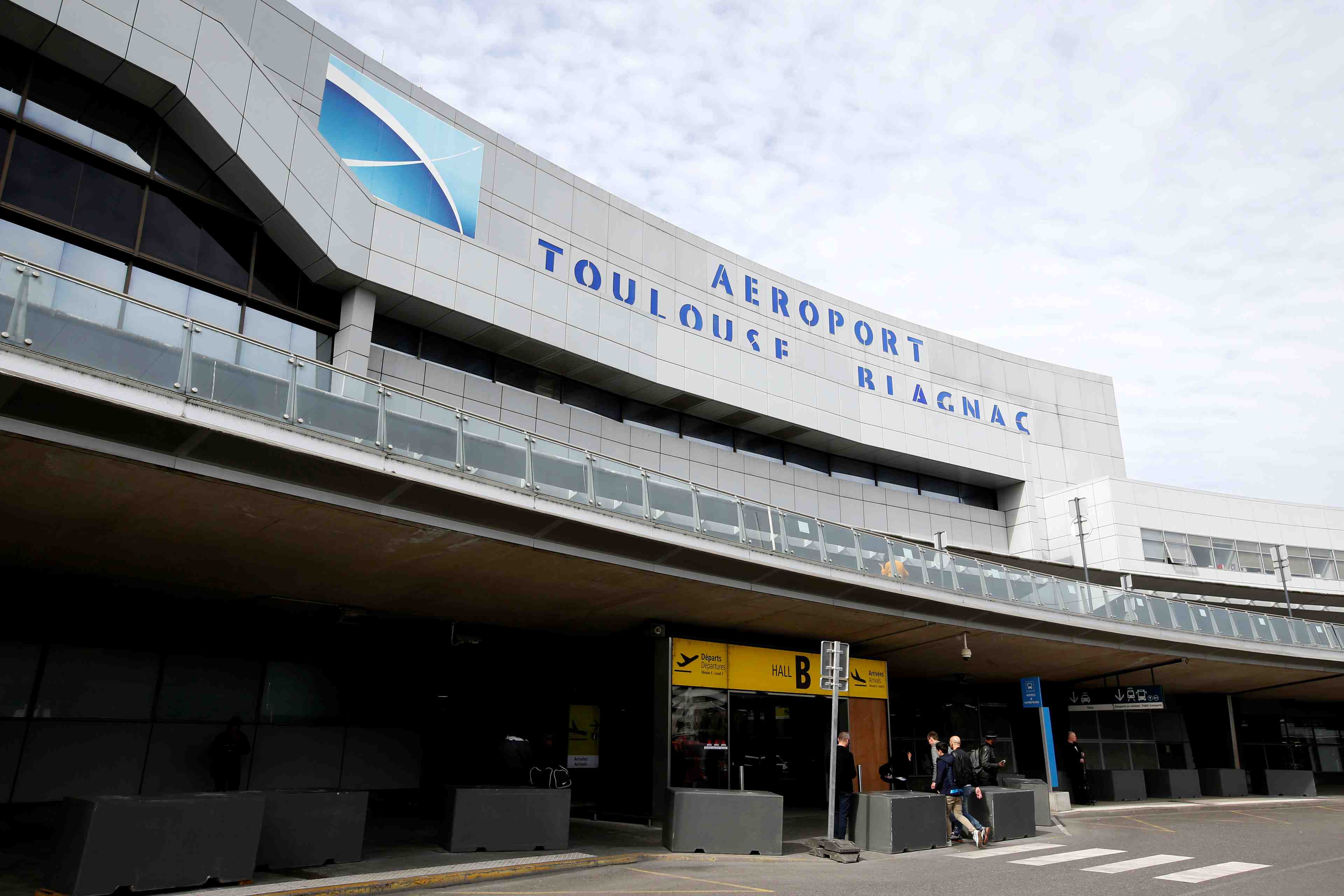 Aeroport de toulouse: pas de mise sous sequestre des actions casil