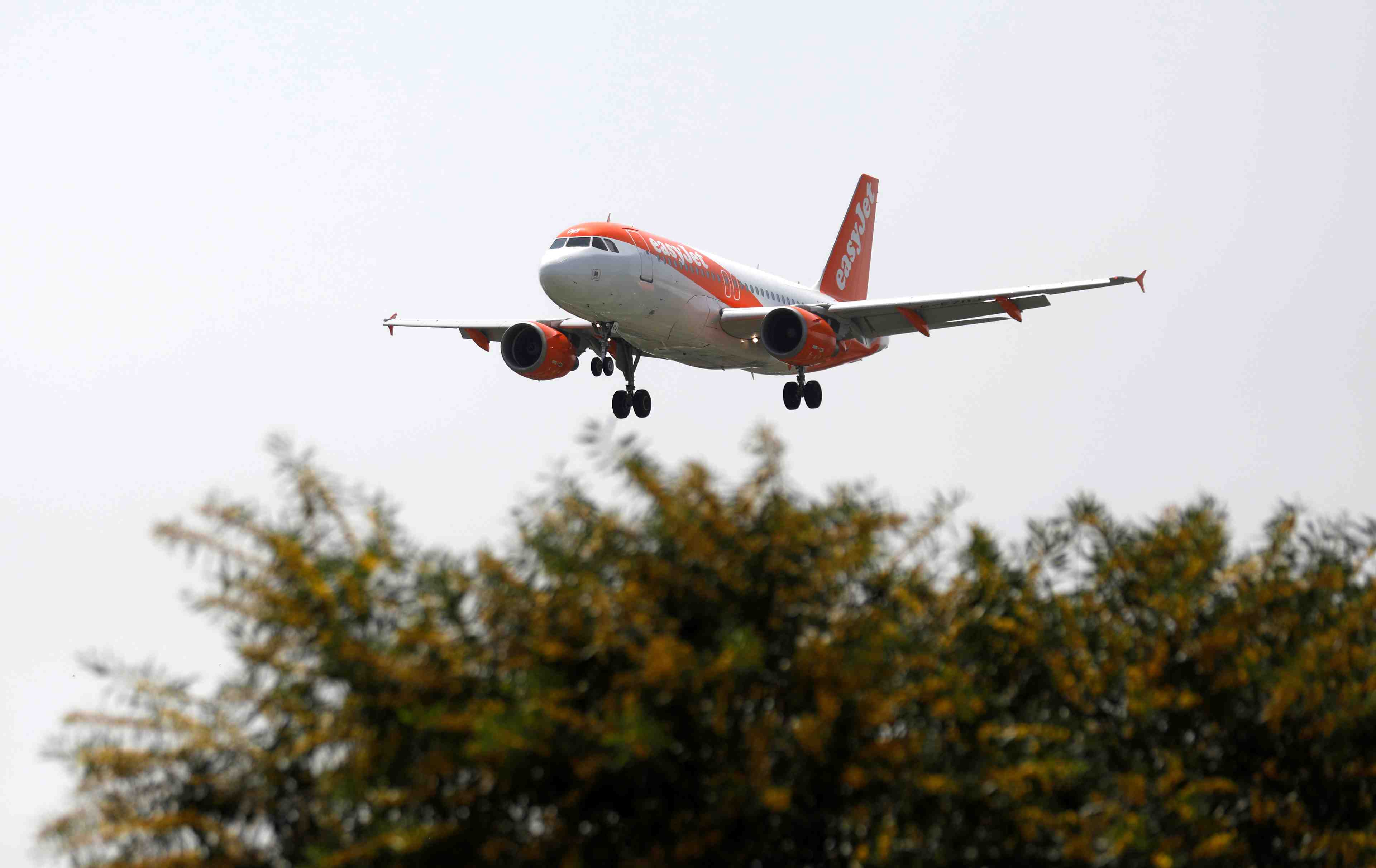 Easyjet reduit sa perte semestrielle