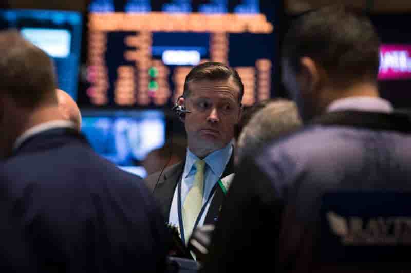 Wall Street ouvre sans grand changement