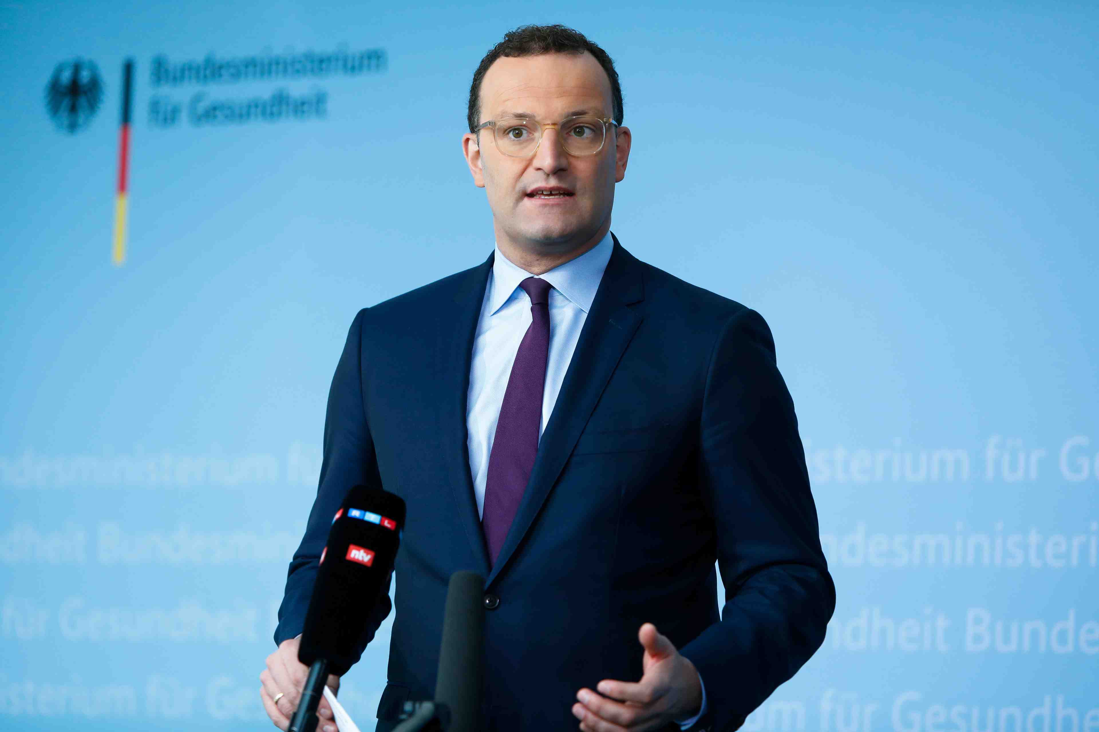 Allemagne: pourparlers pour une coalition d'ici mi-octobre, tractations en coulisses