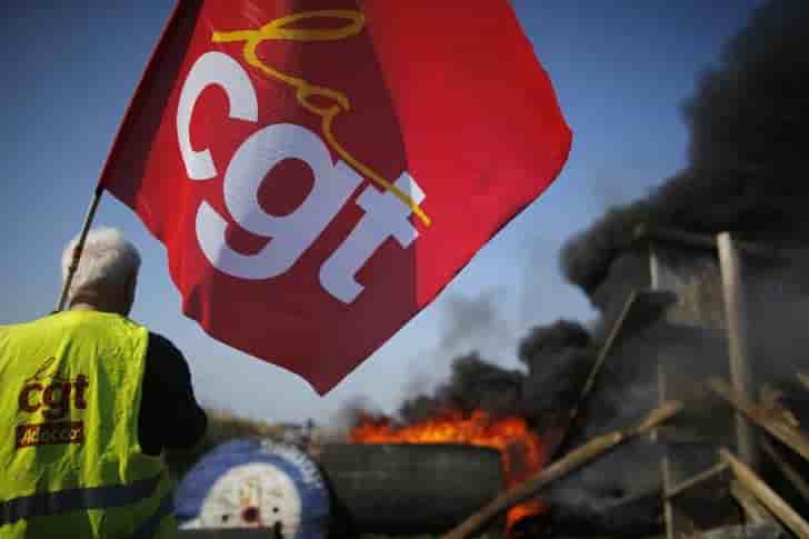 Le gouvernement cherche a deminer les conflits sociaux