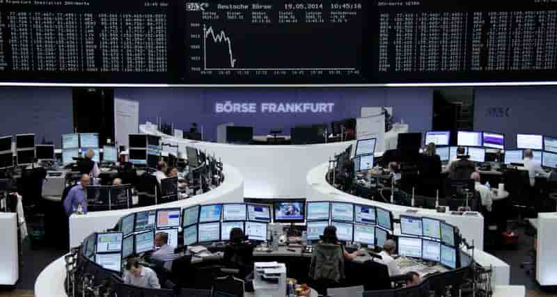Les Bourses européennes évoluent en baisse à la mi-séance