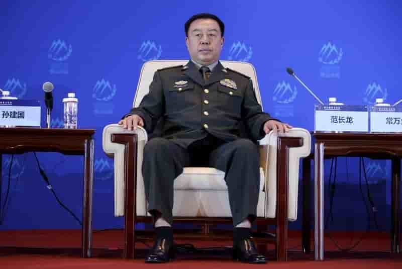 La chine assure qu'elle n'aura pas recours a la force "de maniere inconsideree" en mer