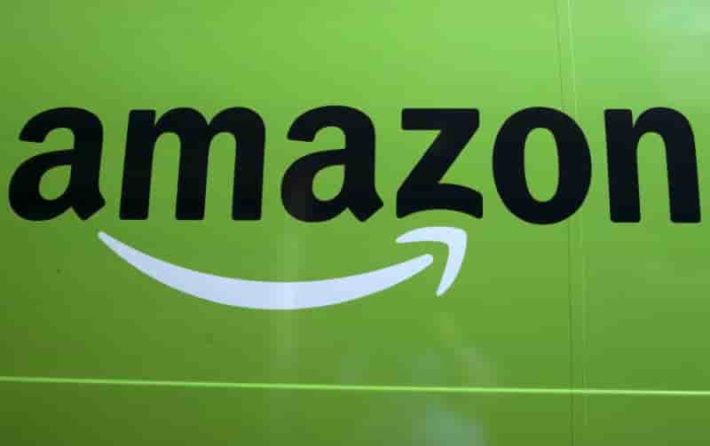Trump dit qu'il va reflechir a des initiatives concernant amazon