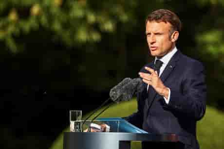 « Ne pas aller voter, c'est laisser l'avenir de notre continent et de notre pays à d'autres » a pu déclarer Emmanuel Macron à trois des élections européennes en France - Photo d'illustration.