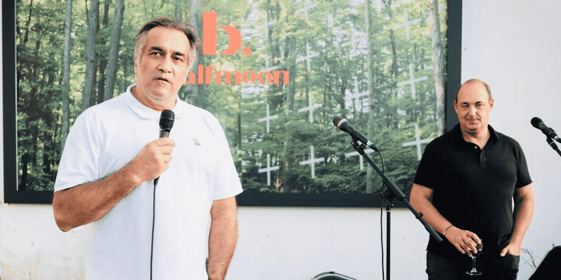 Bernard Mariette, CEO du groupe Boardriders de 2001 à 2008, et Patxi Guéraçague, son associé pour B'Halfmoon sa marque développée autour du yoga.
