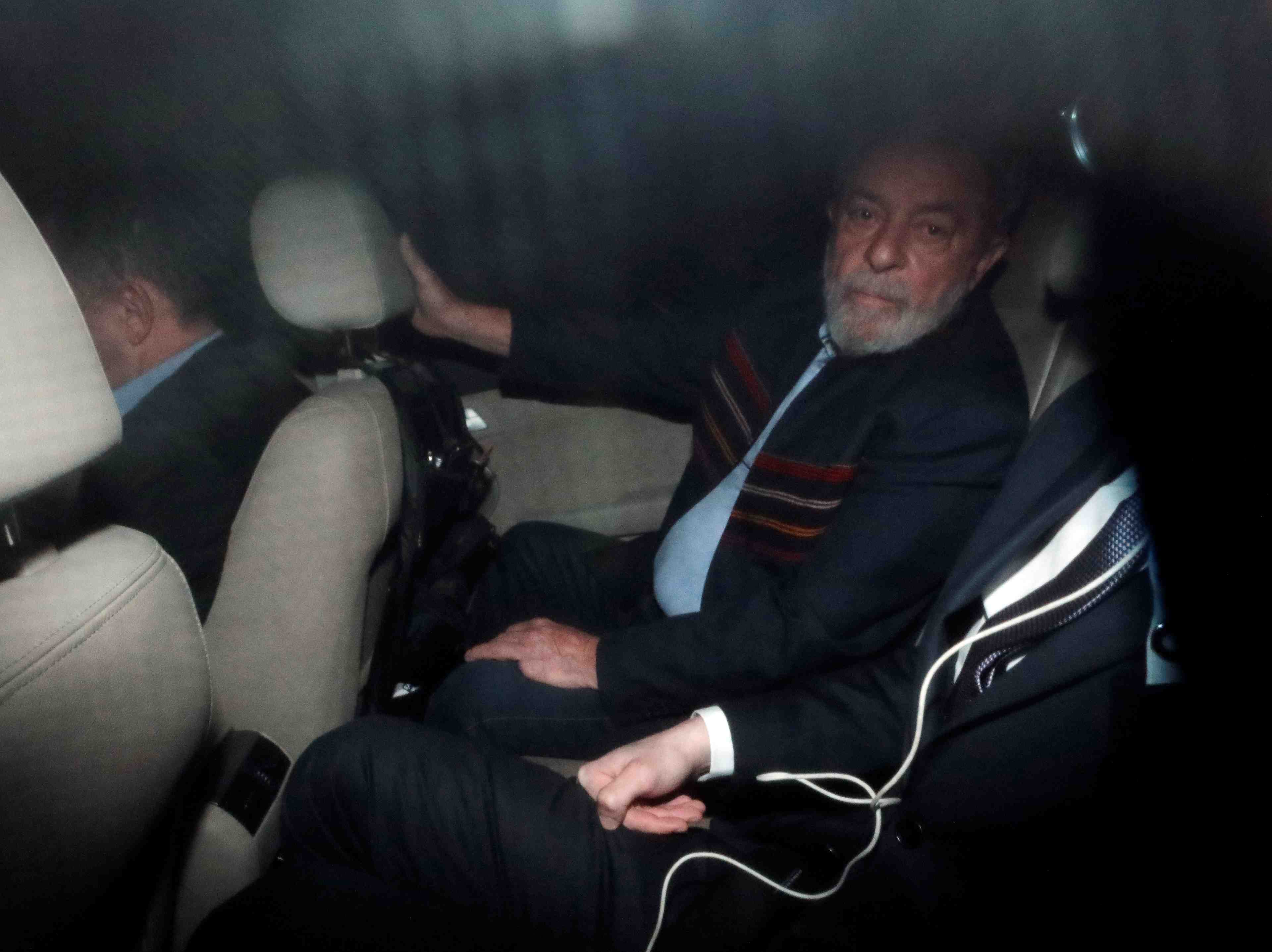 Mandat de depot contre l'ex-president bresilien lula