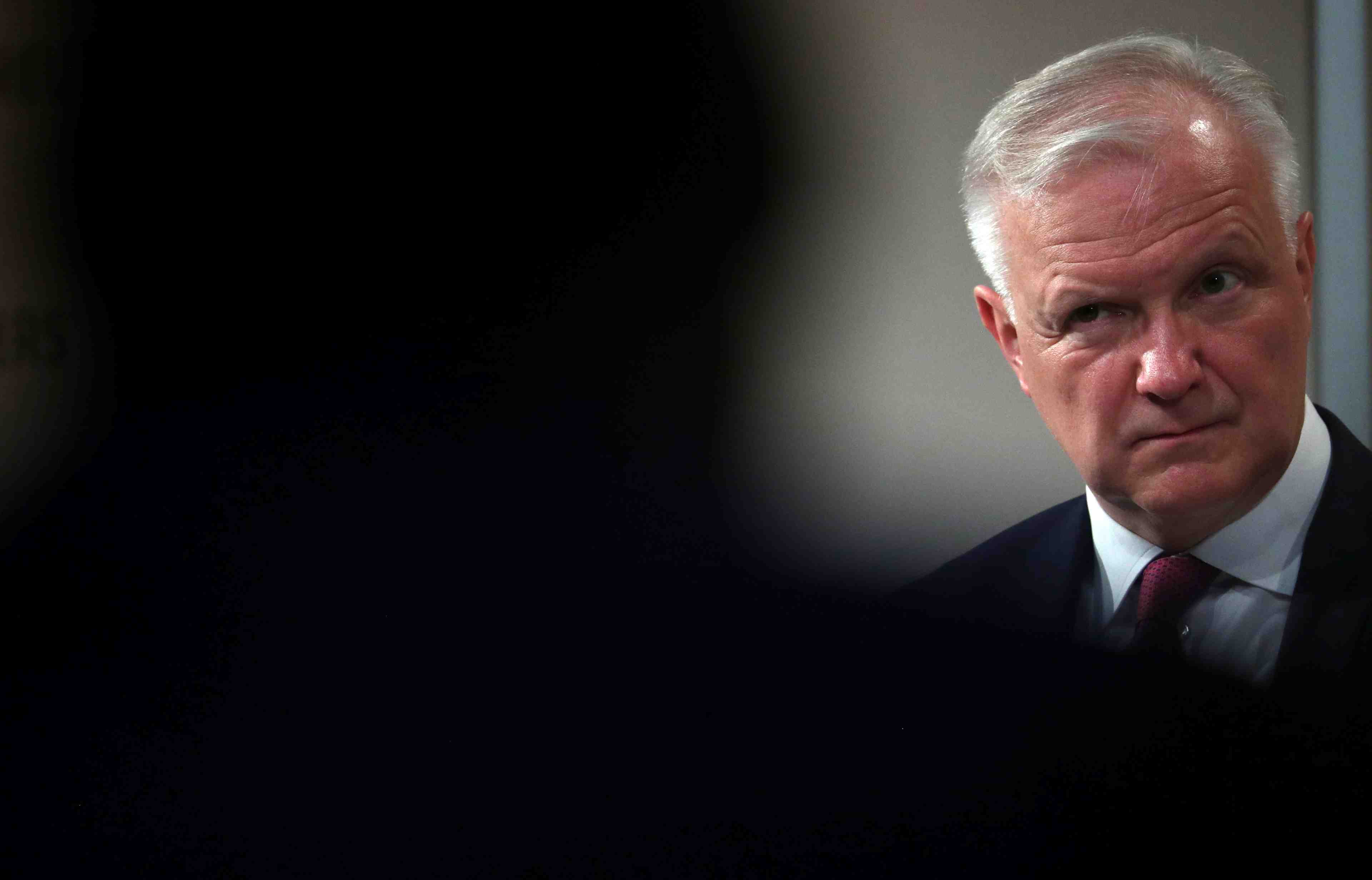 La bce devrait s'inspirer de la fed pour l'inflationБ, dit rehn