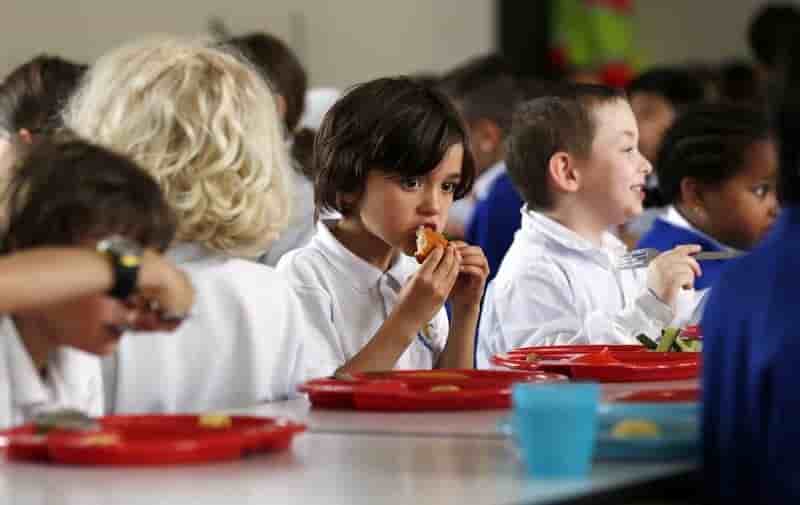 Droit d'acces a la cantine pour les enfants du primaire