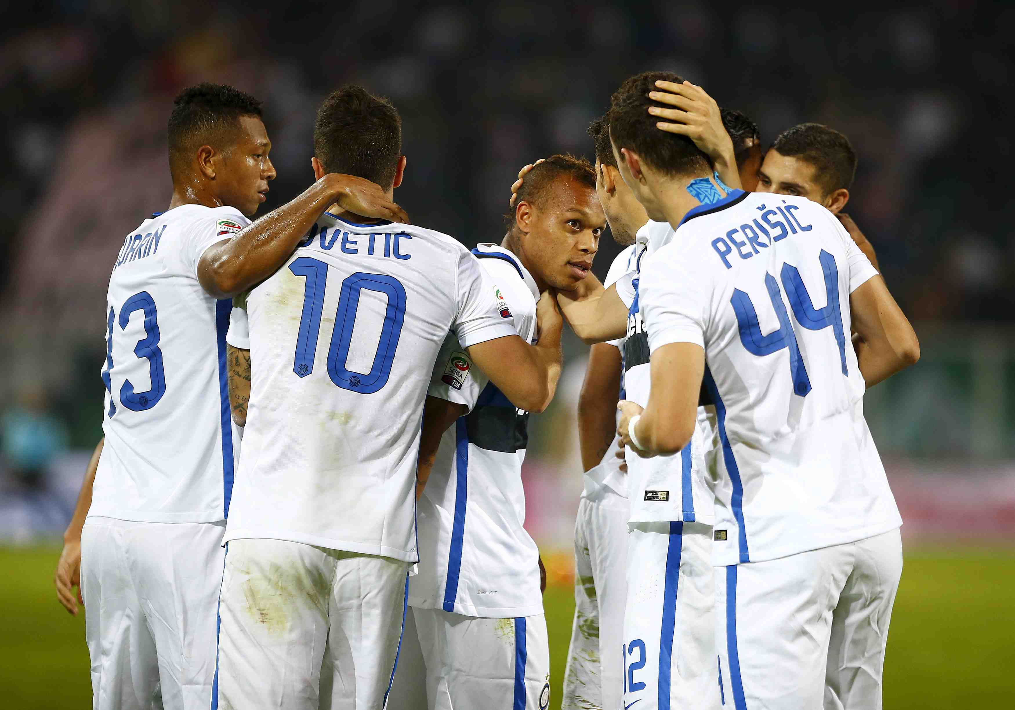 L'inter prend son quart, le genoa sorti par une d3